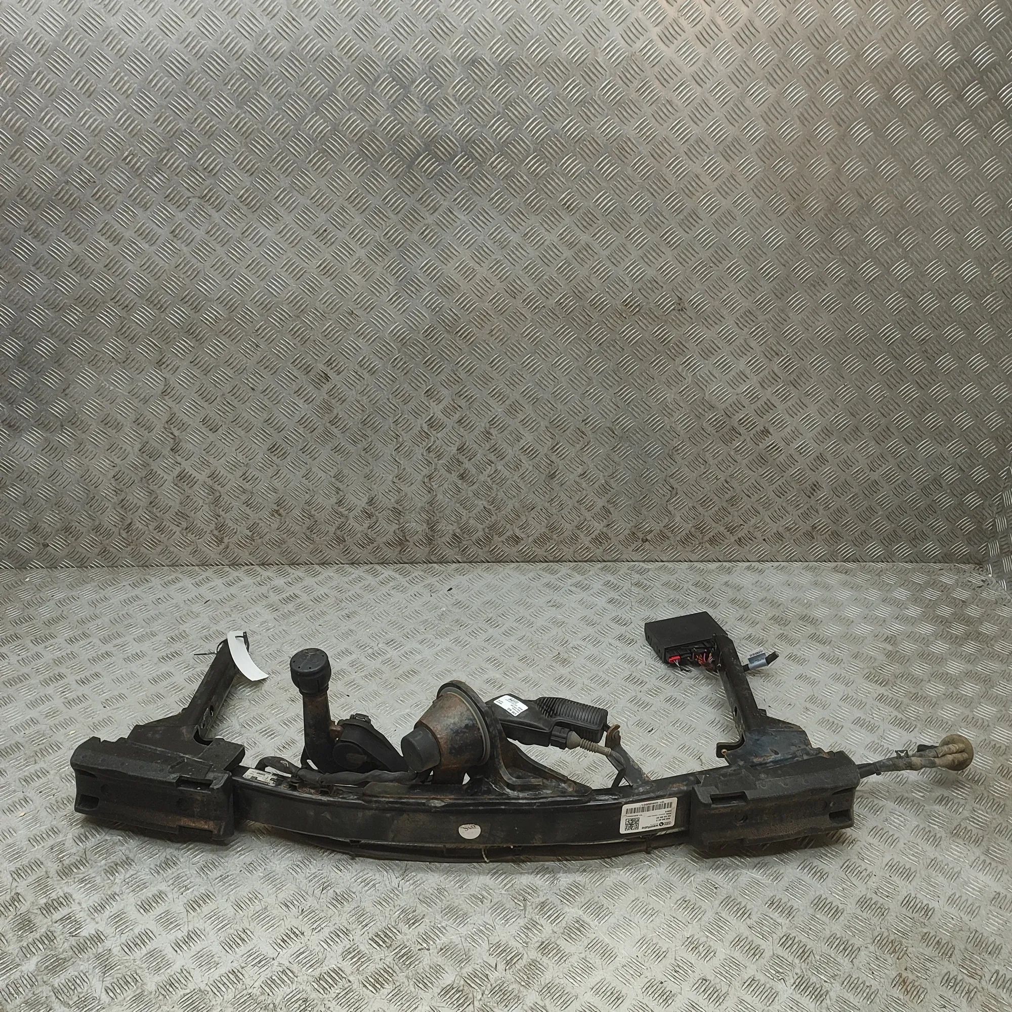 Audi A4 (B8) Towbar Kit 8W0959245, 4M0907383D, 4M0907383B, 8W0800491G T...