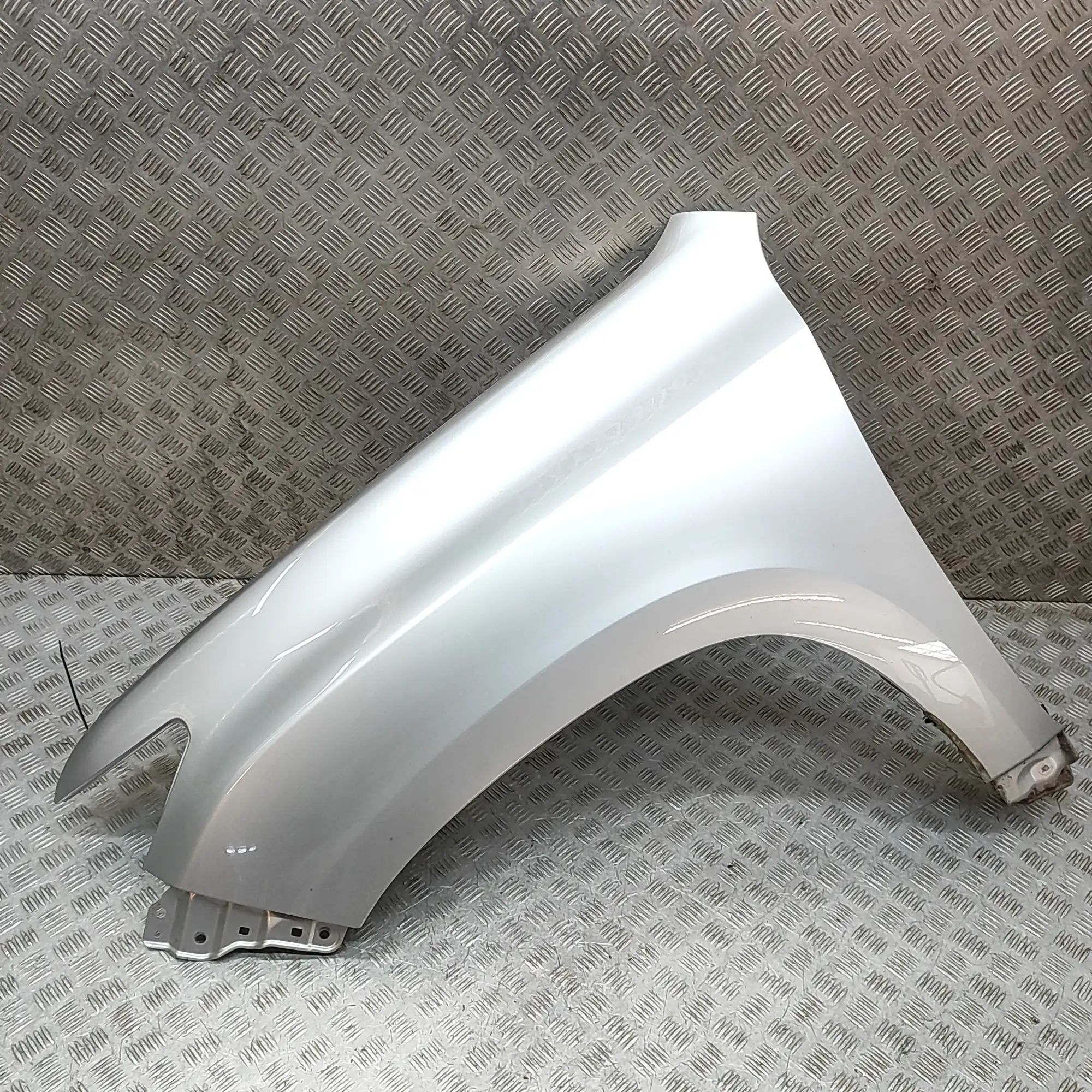 Toyota Land Cruiser 150 Front Left Fender 53812-60C10 Front Left Fender TOYOTA LAND CRUIS...