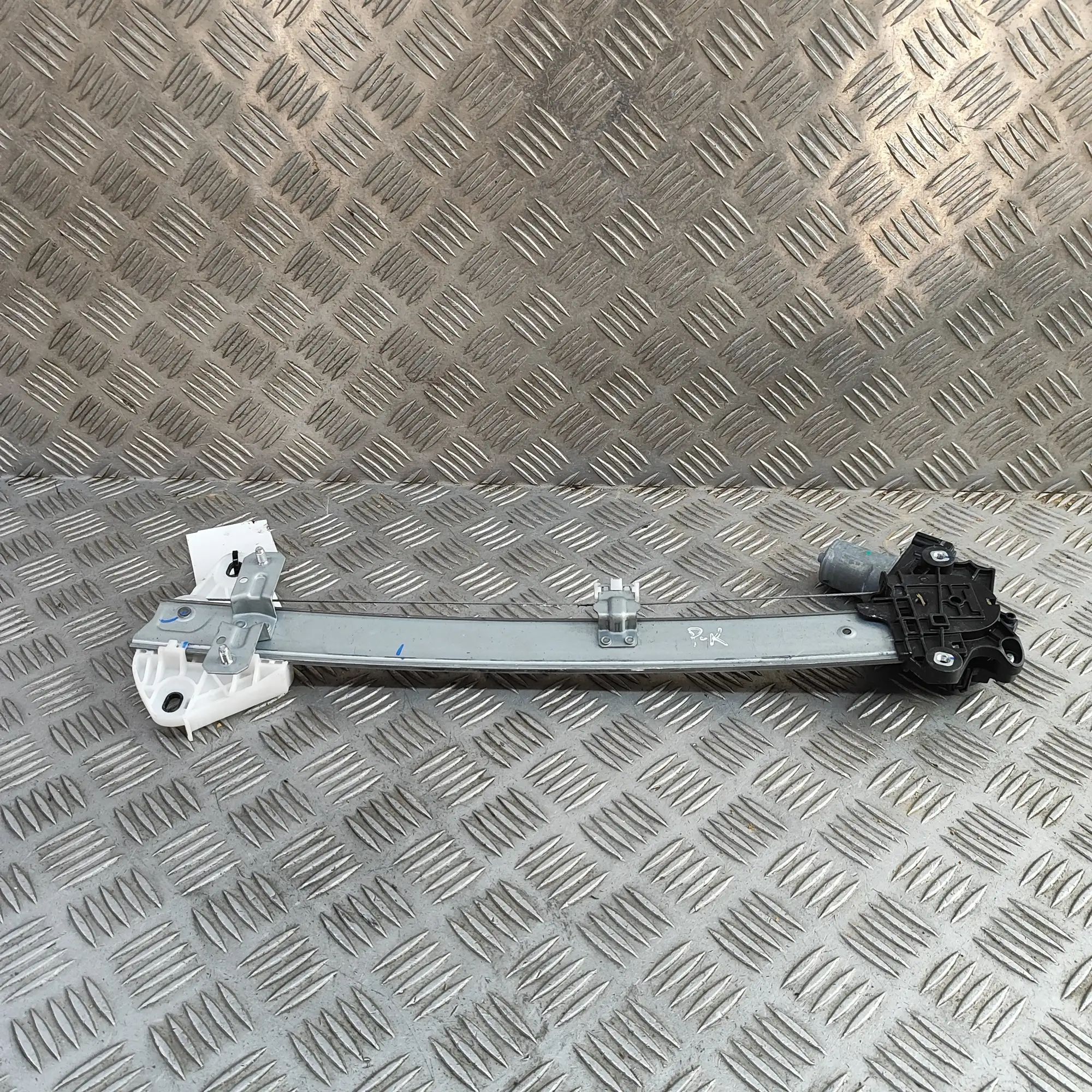 Honda HR-V / e:Ny1 Front Left Door Window Regulator 72250-3M0-J01 Front Left Door Window Regulator ...