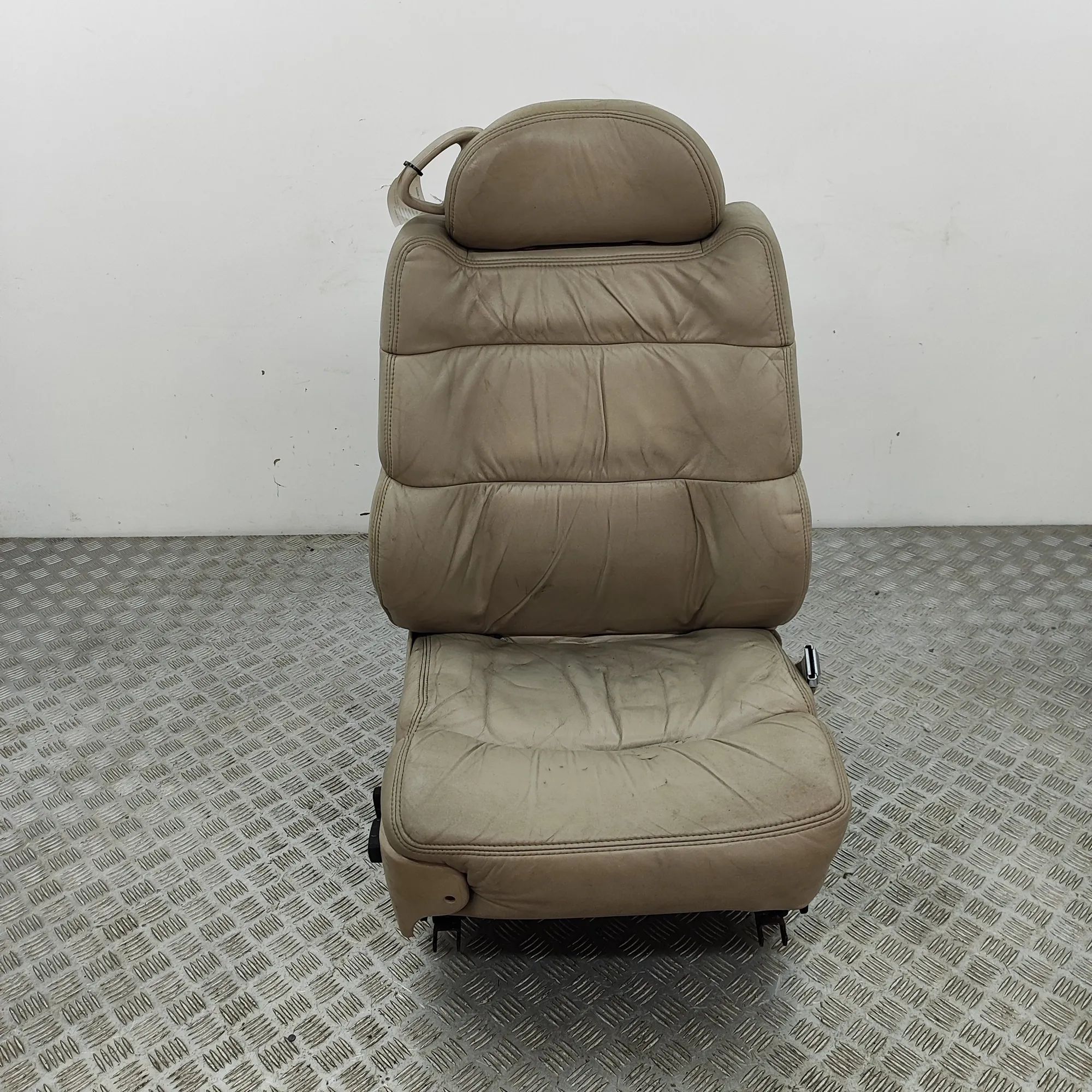 Cadillac Eldorado Front Right Seat Front Right Seat CADILLAC ELDORADO (Coupe) (199...