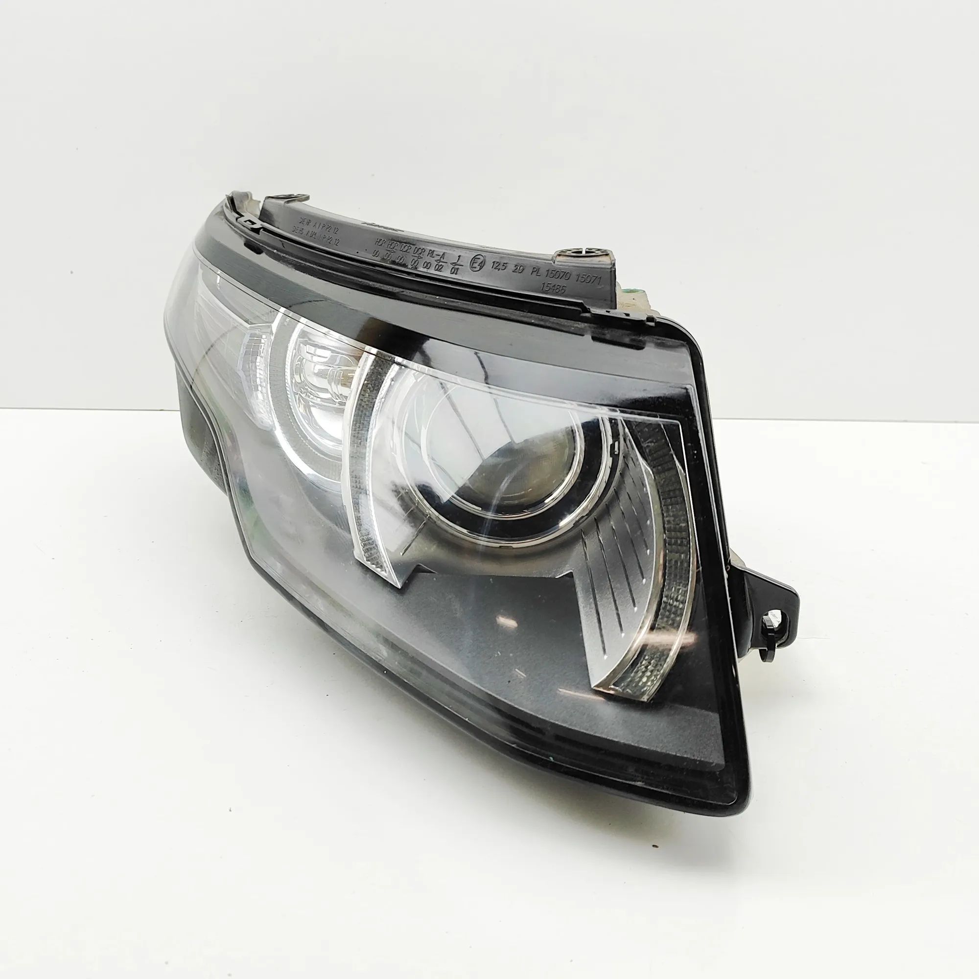 Land Rover Range Rover Evoque Front Right Headlight BJ32-13W029-DE Front Right Headlight LAND ROVER...