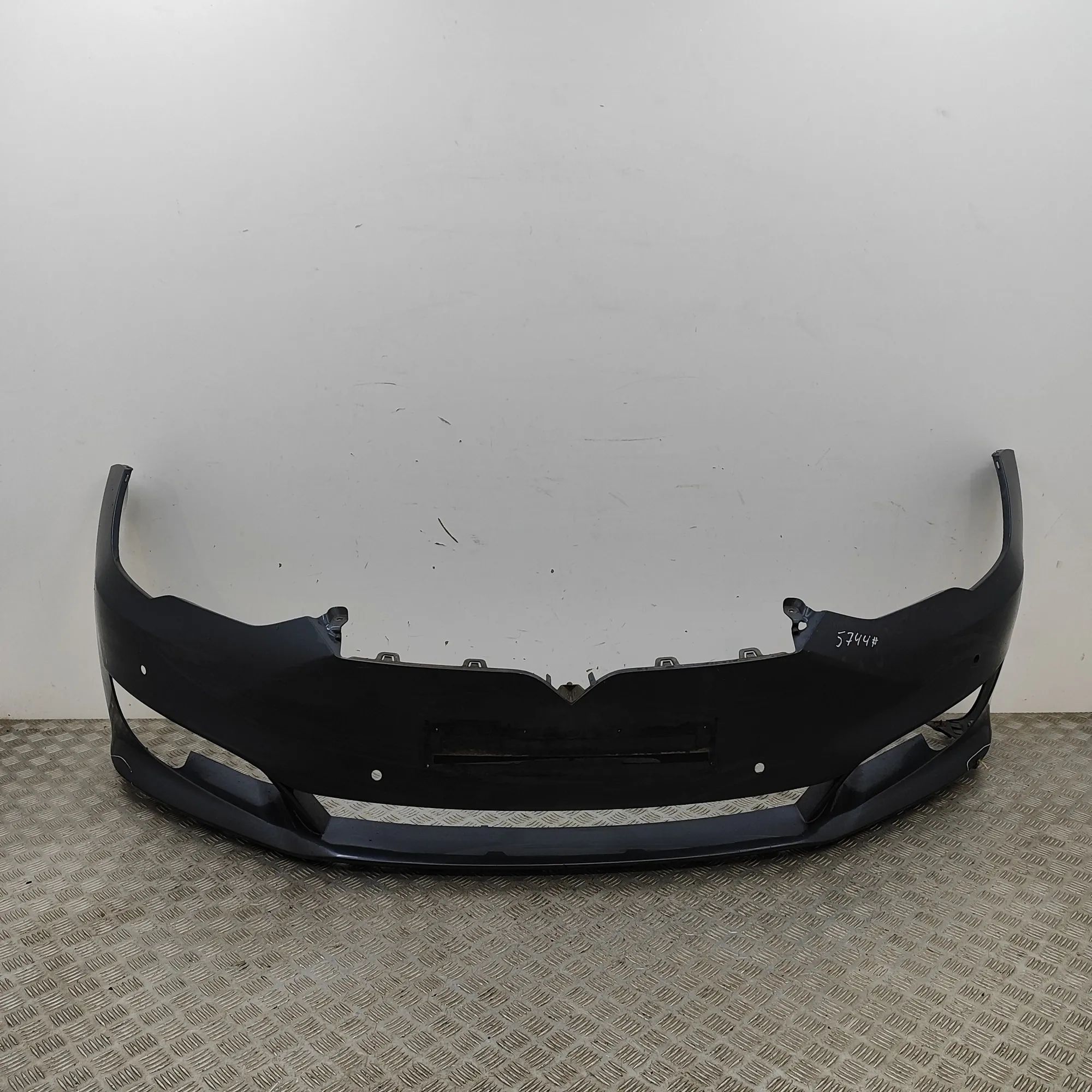 Tesla Model S front bumper 1056370-S4-A Front Bumper TESLA MODEL S (2012-....