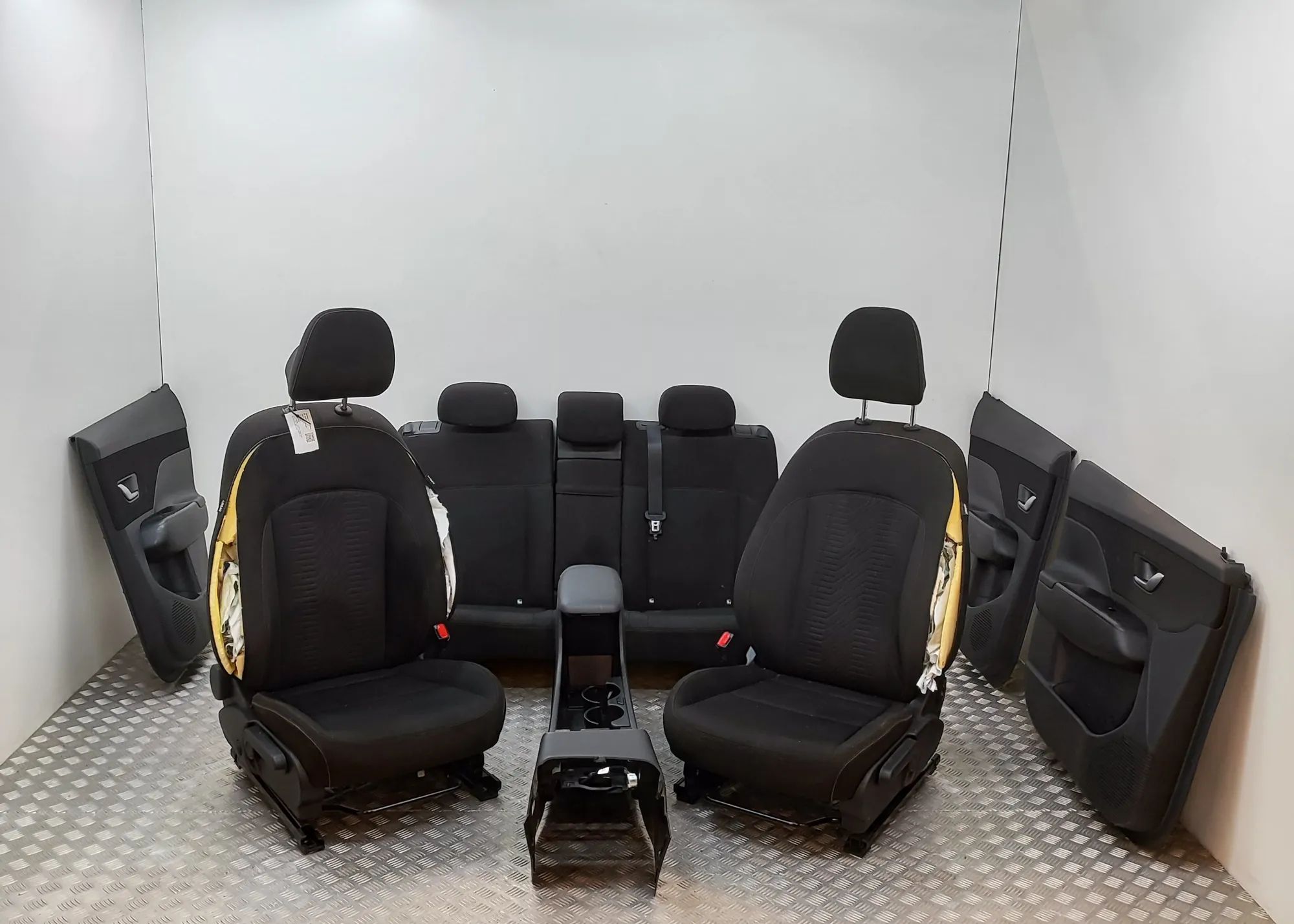 Hyundai Kona Interior Seats W/ Door Cards Kit 84601-HF830, 84601-HF830NNB, 83310-HF000, 89100...