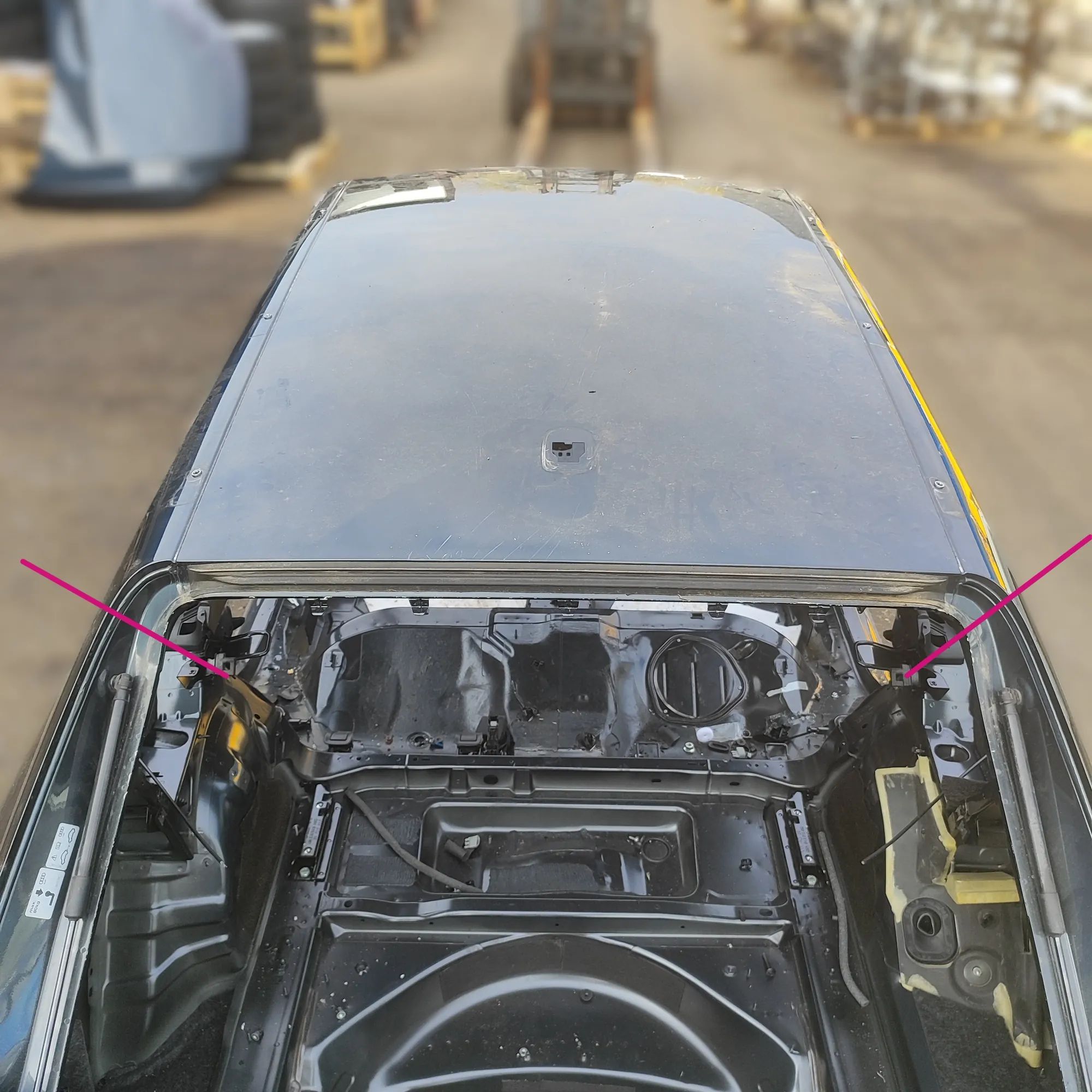 Audi A4 (B8) Roof Roof AUDI A4 (Allroad 8WH, B9) (2016-...)

Gene...
