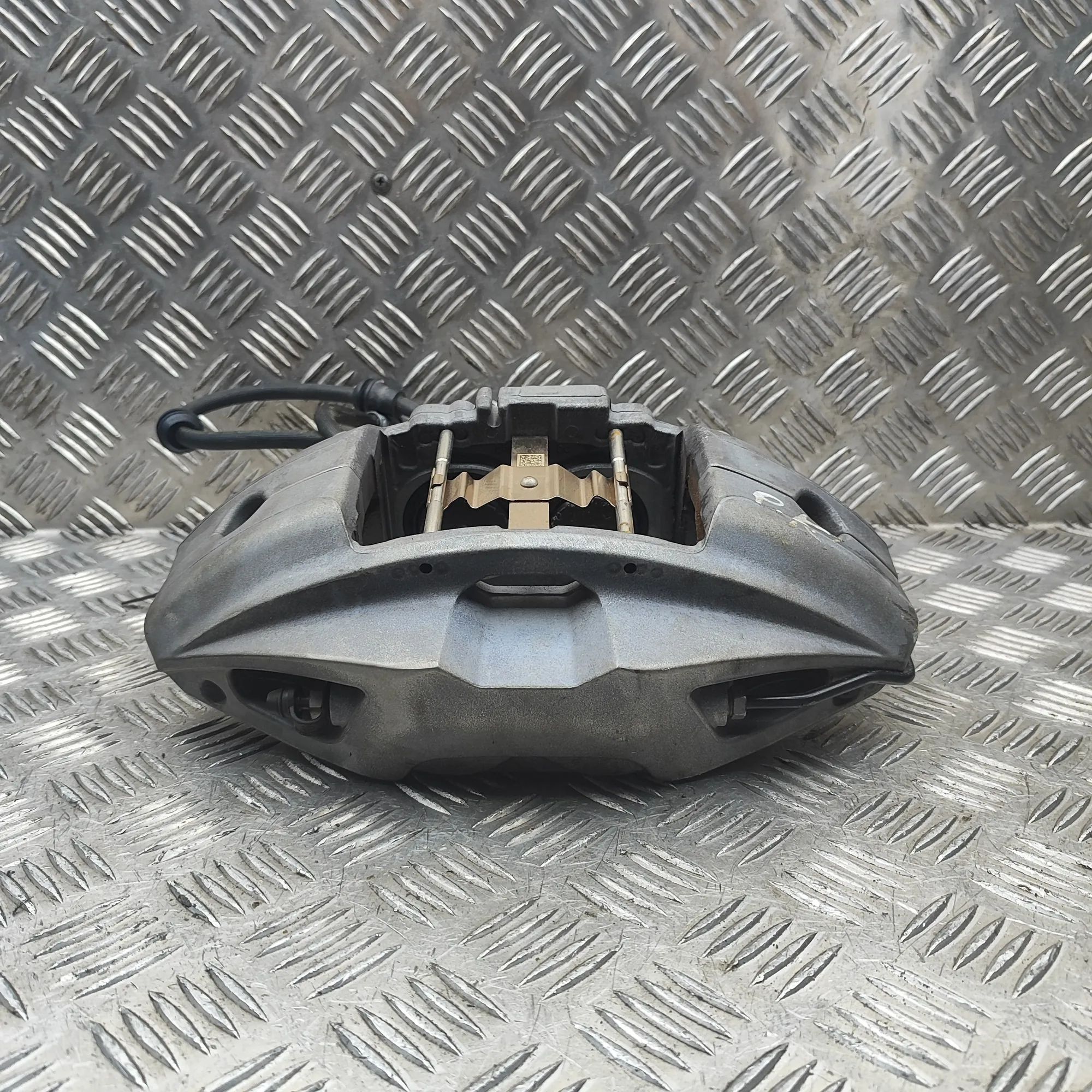 BMW X5 (G05) Front Left Brake Caliper