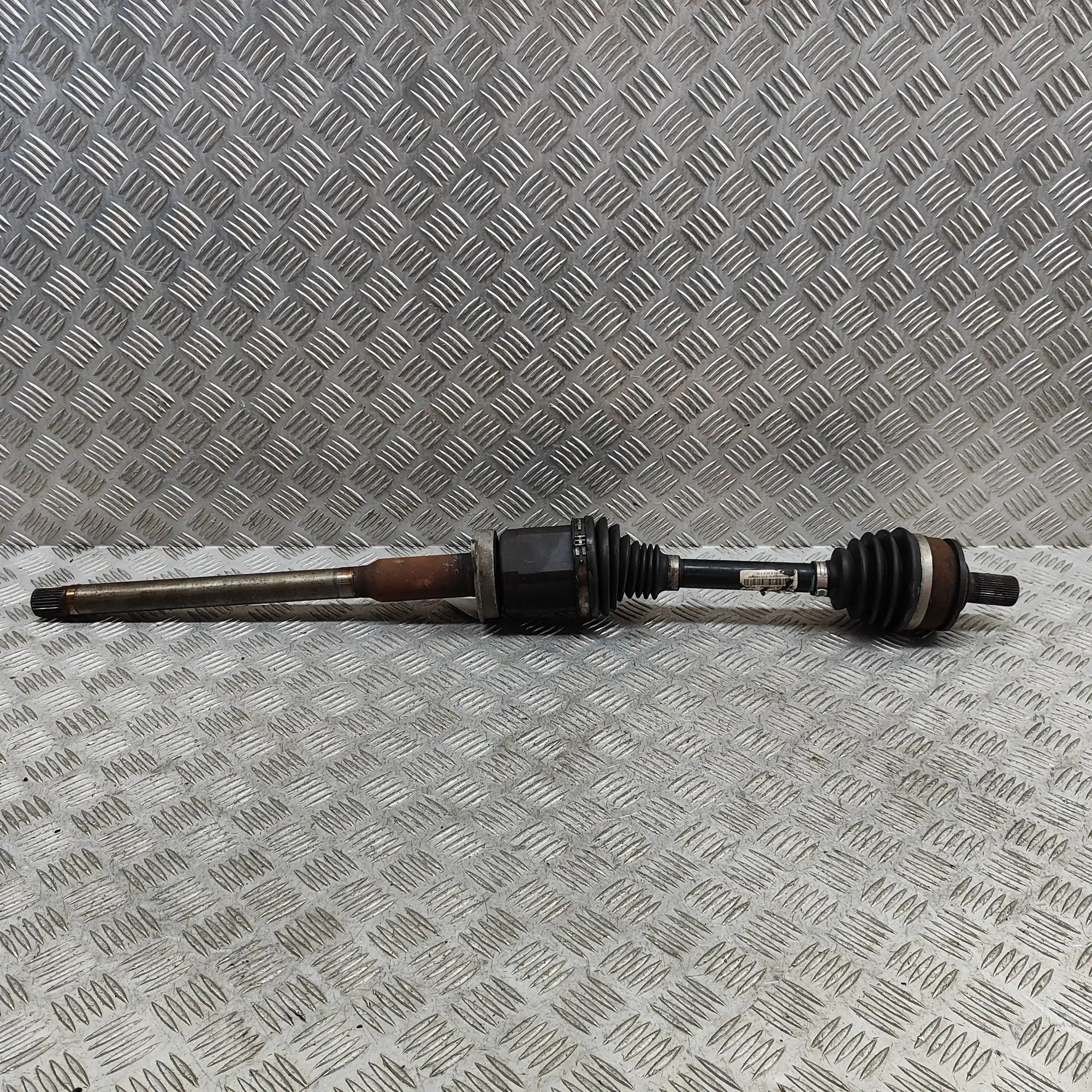 Volvo S60 Front Right Driveshaft 36010514 Front Right Driveshaft VOLVO V60 (II 2...