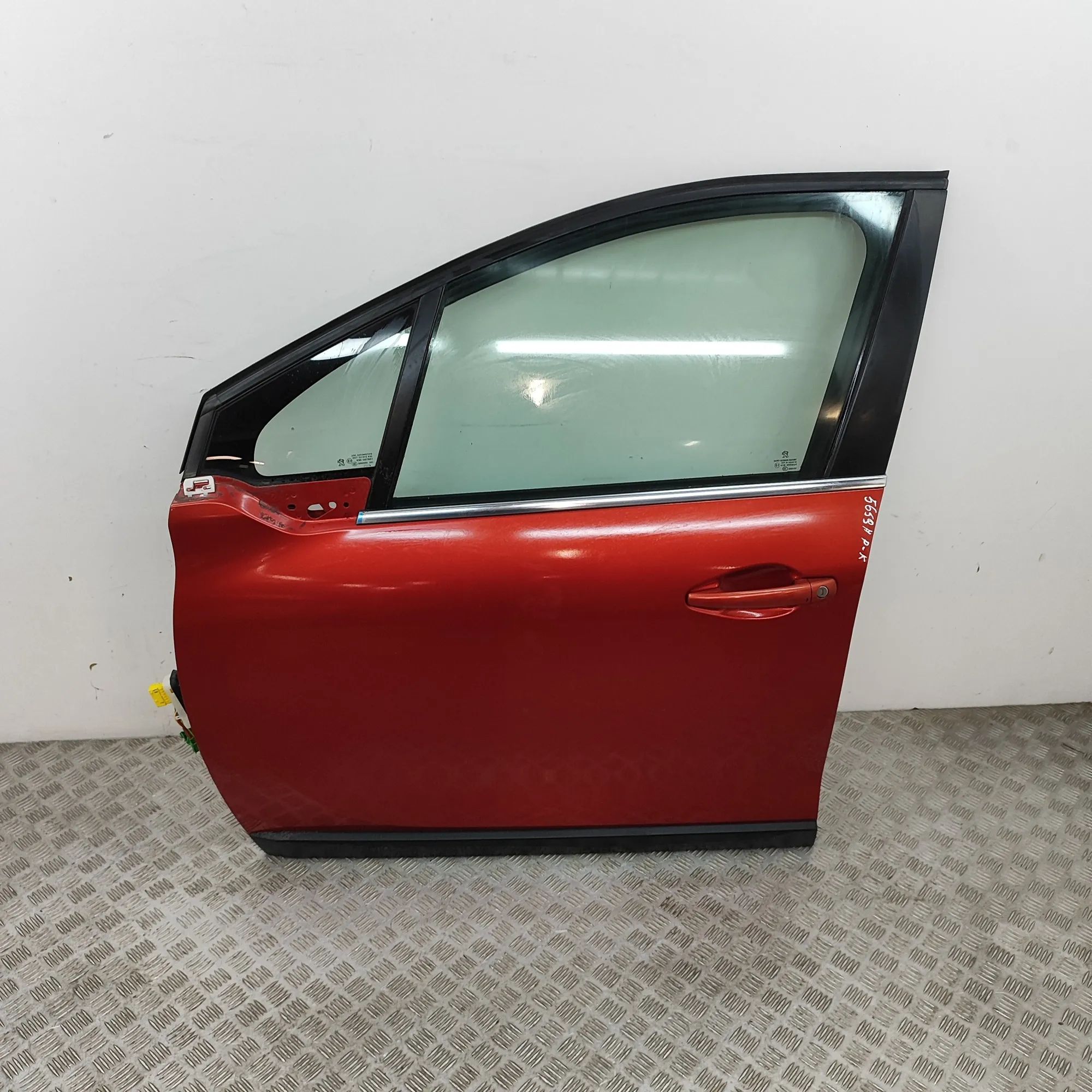 Peugeot 2008 Front Left Door 9807820480 Front Left Door PEUGEOT 2008 (2013-2...