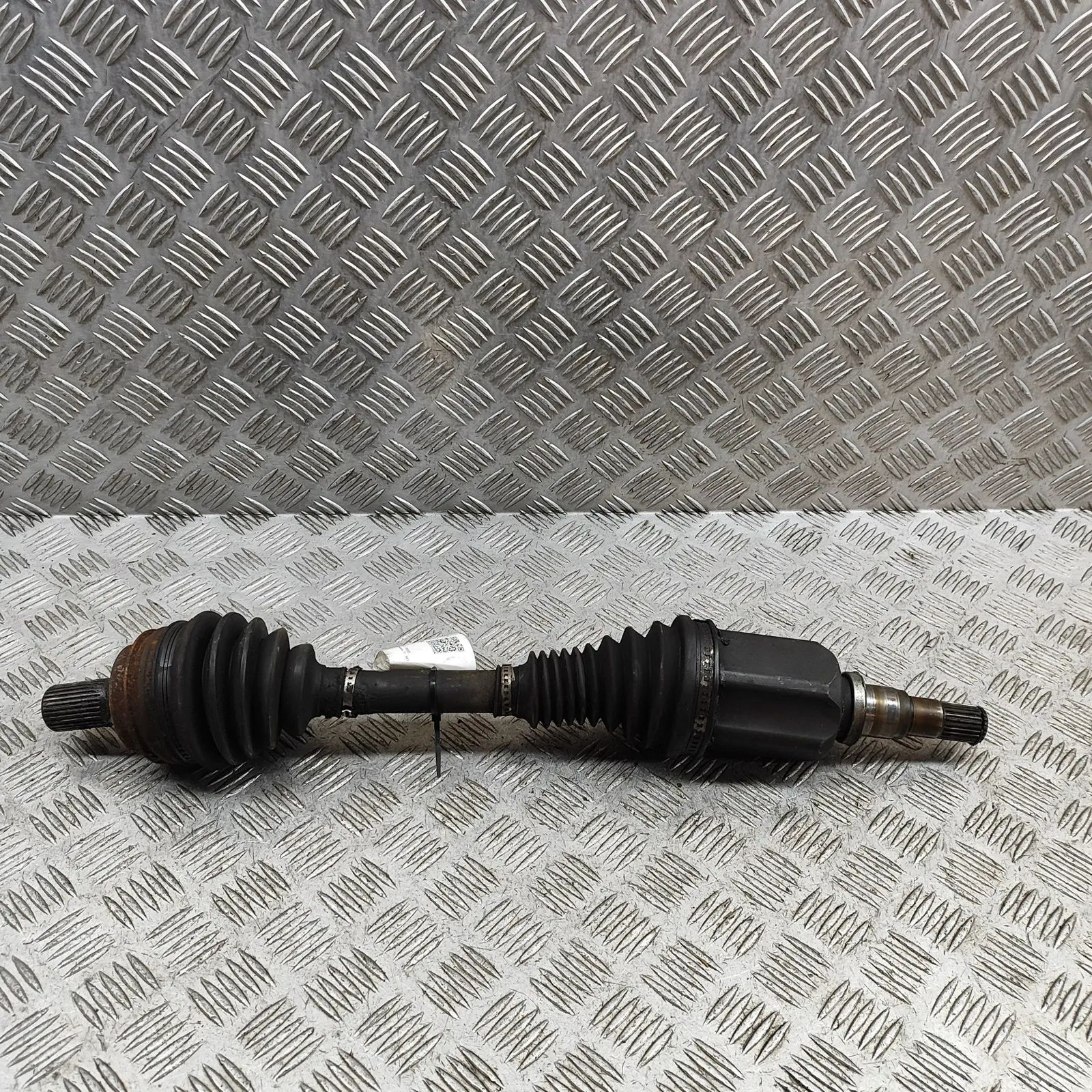 Mercedes-Benz A (W176) Front Right Driveshaft A2133303603 Front Right Driveshaft MERCEDES-BEN...