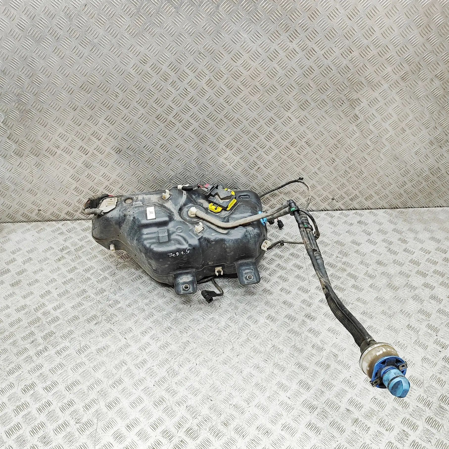 Ford Transit Connect / Tourneo Connect Adblue säiliö JK31-5J228-XX, HK31-5J228-XX, GK21-5J228-XX AdB...