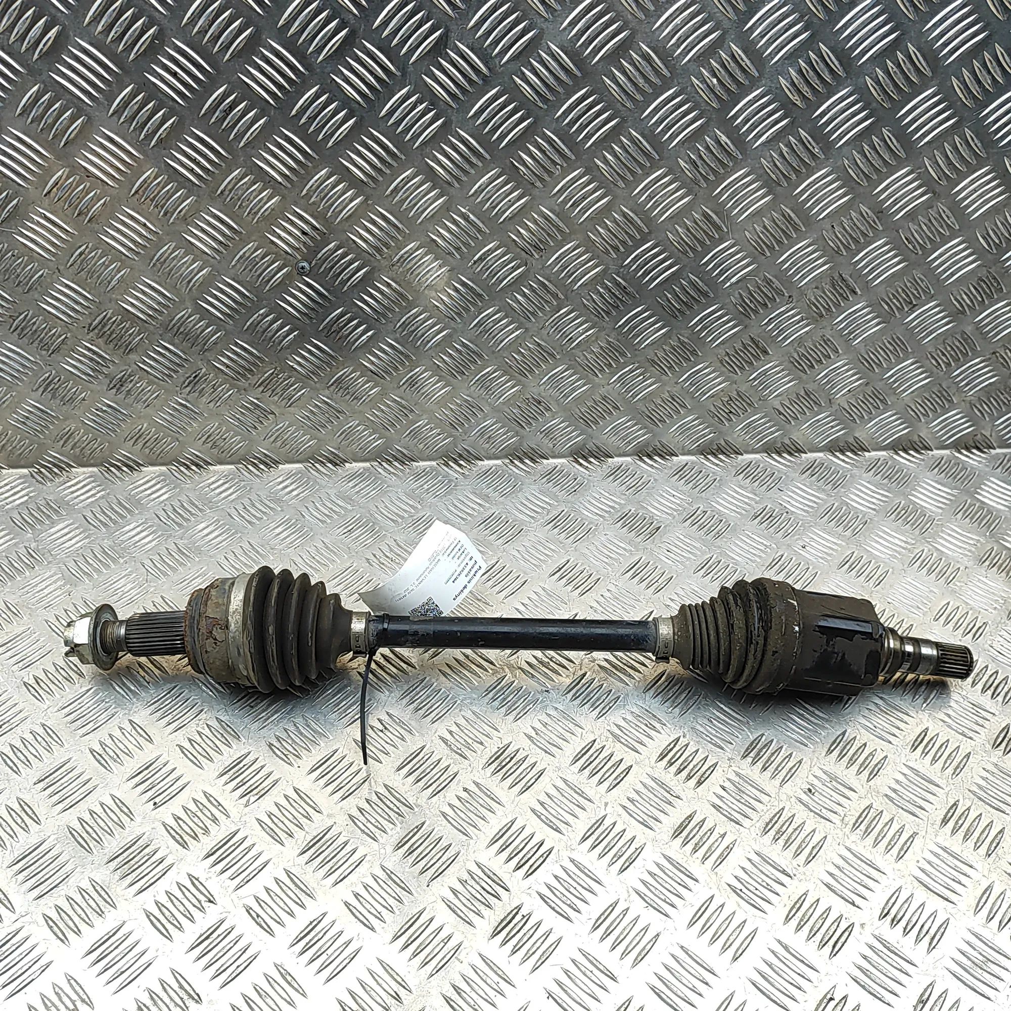 Maserati Levante Front Right Driveshaft 670035142 Front Right Driveshaft MASERATI LEVAN...