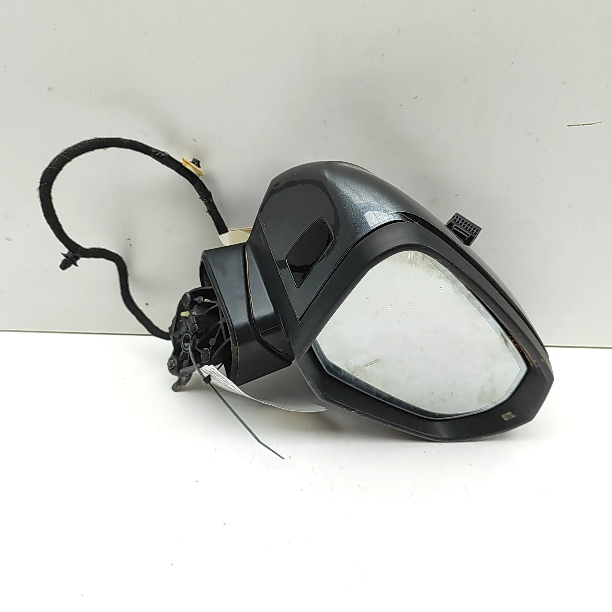 Audi Q3 (F3) Right Side Wing Mirror 83B857410H Right Side Wing Mirror AUDI Q3 (F3) ...