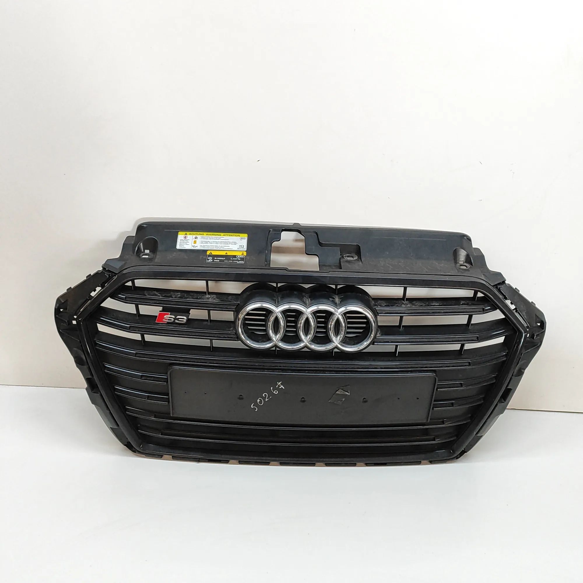 Audi A3 (8V) Radiator Grille 8V3853651AC Radiator Grille AUDI A3 (Sportback ...