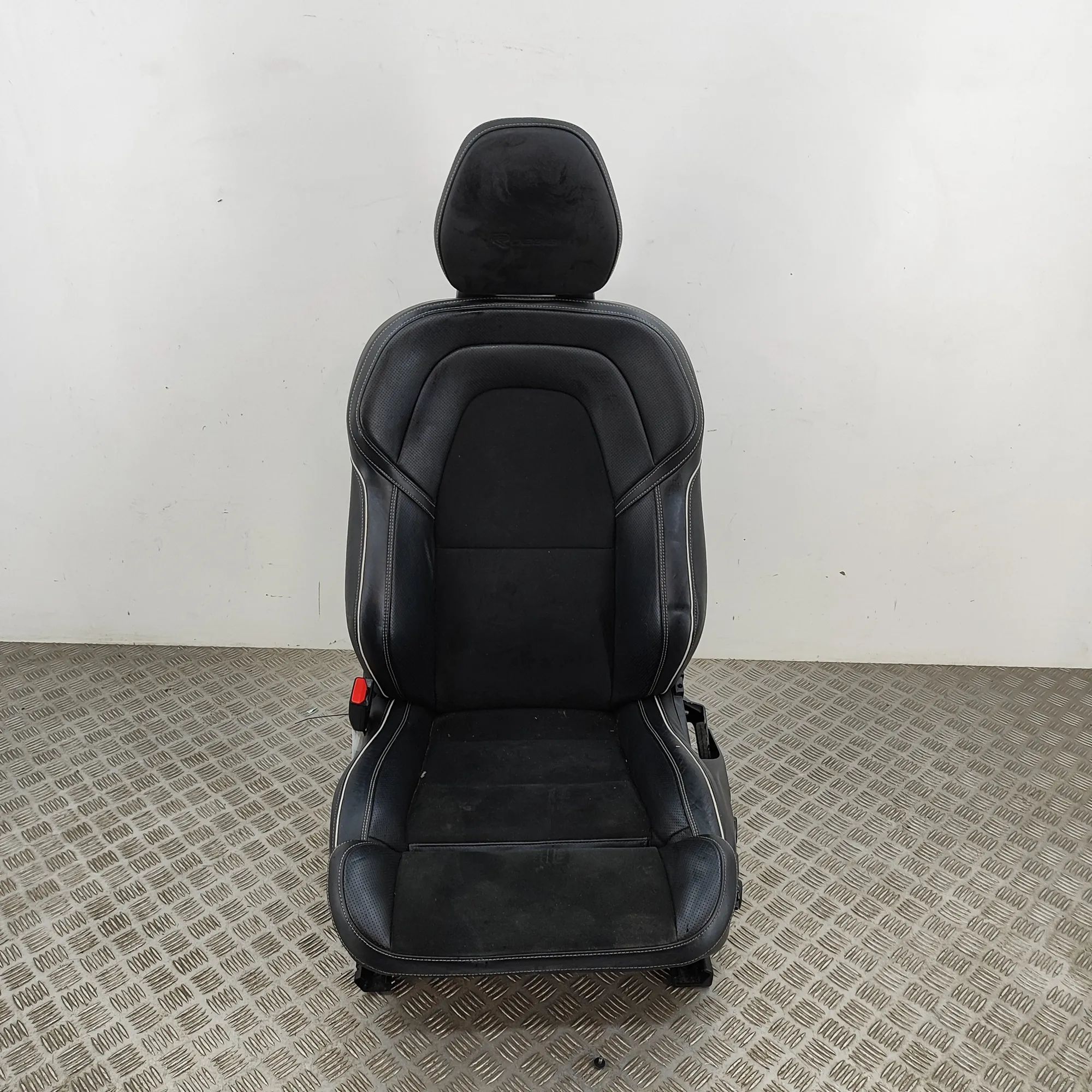 Volvo XC90 Front Right Seat 32341693 Front Right Seat VOLVO XC90 (II) (2014...