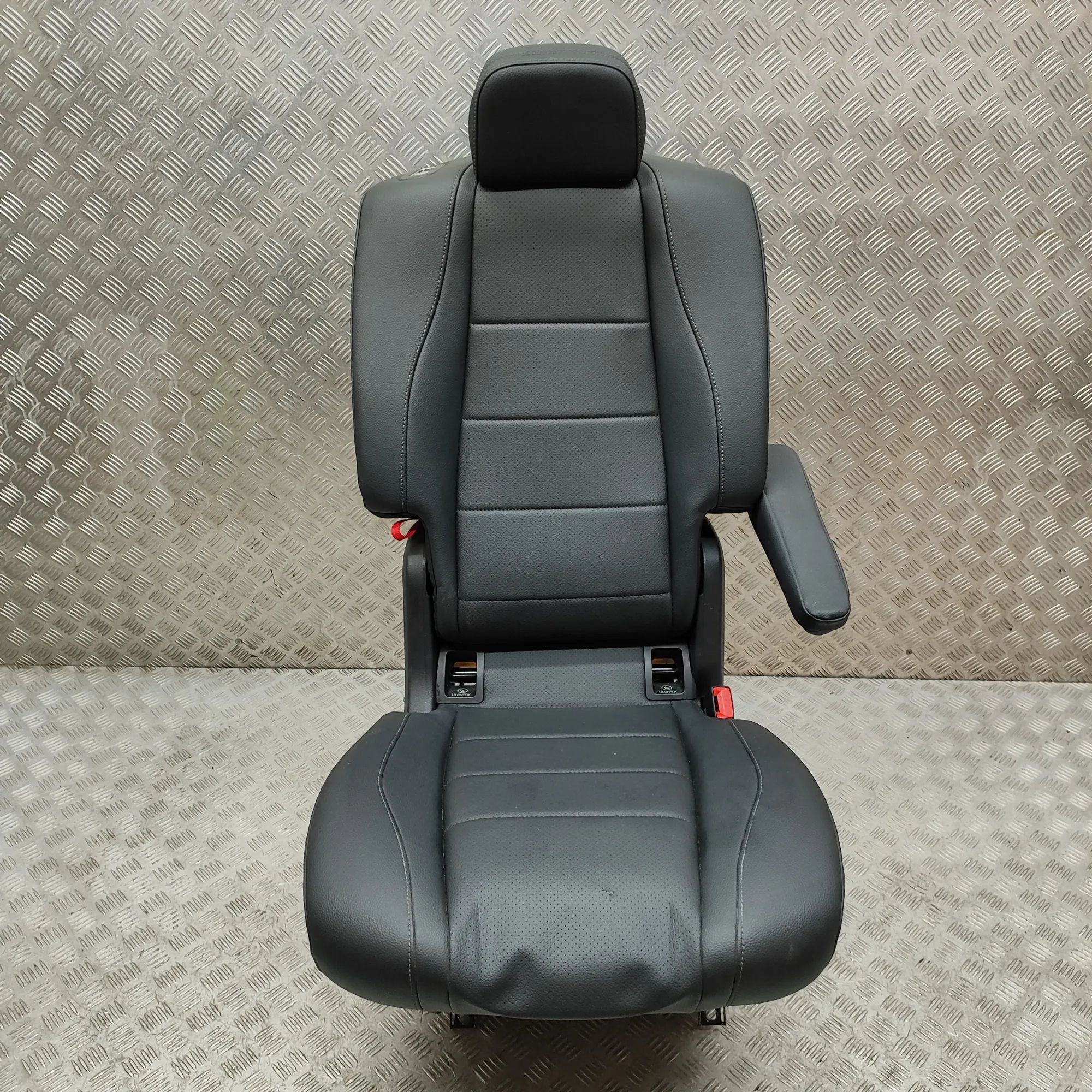 Mercedes-Benz GLS (X167) Takapenkki A1679207713 Rear Seat MERCEDES-BENZ GLS (X167) ...