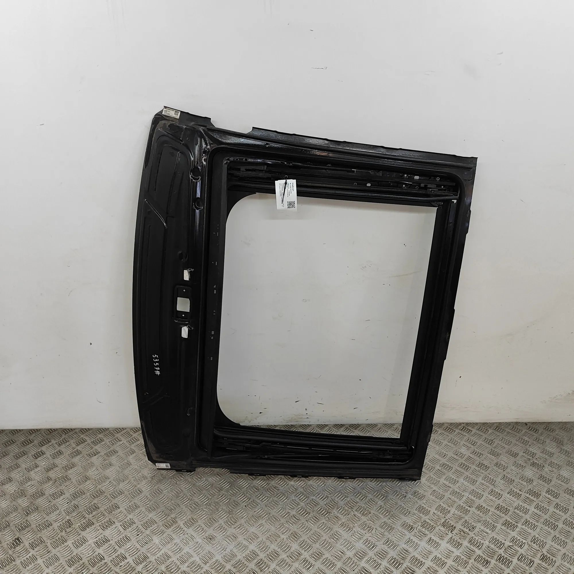 Mercedes-Benz A (W177) Kattoluukku A2137809100, A2137800229 Sunroof MERCEDES-BENZ ...