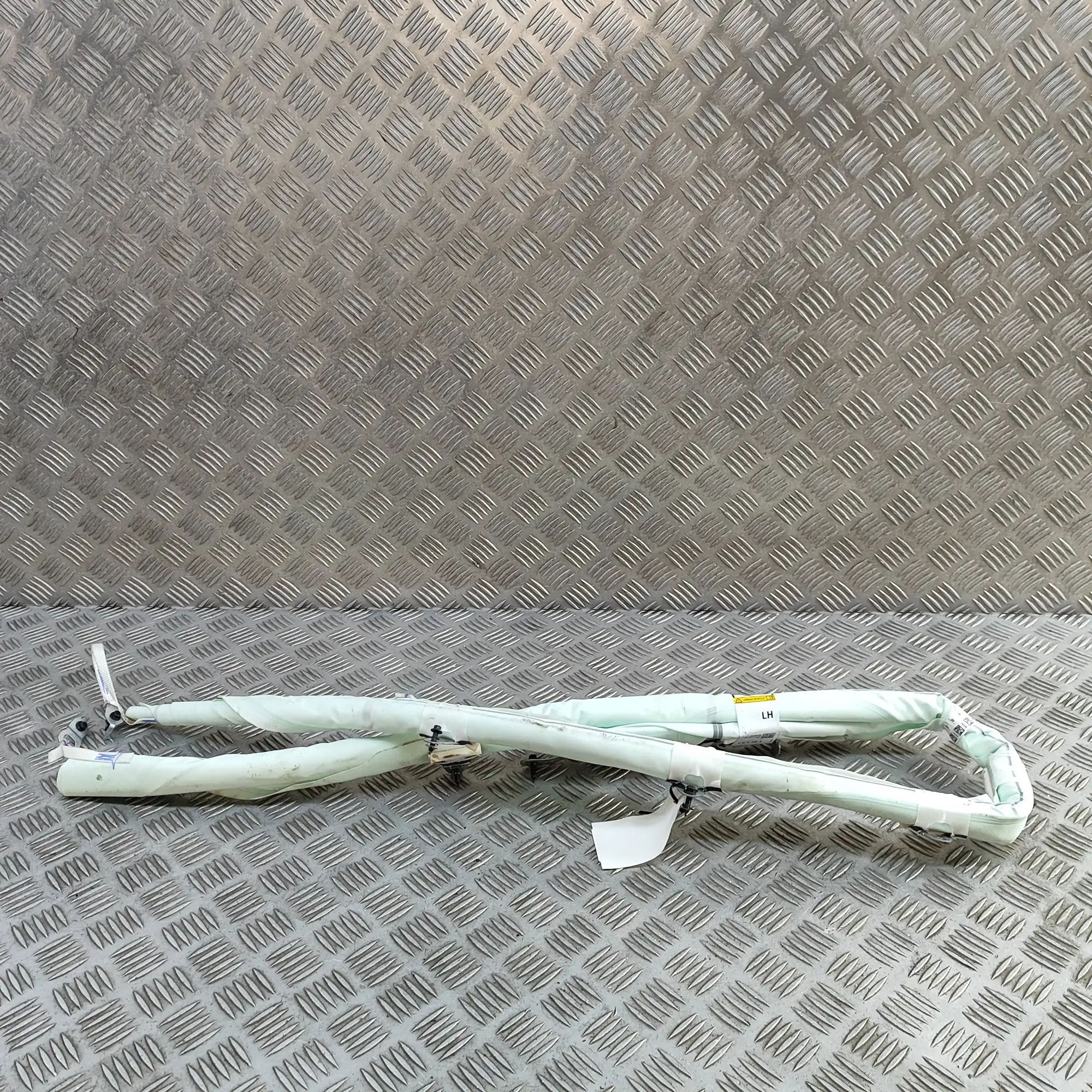Volvo XC40 / EX40 Left Side Roof Safety Curtain SRS 32296284 Left Side Roof Safety Curtain SRS VOLV...