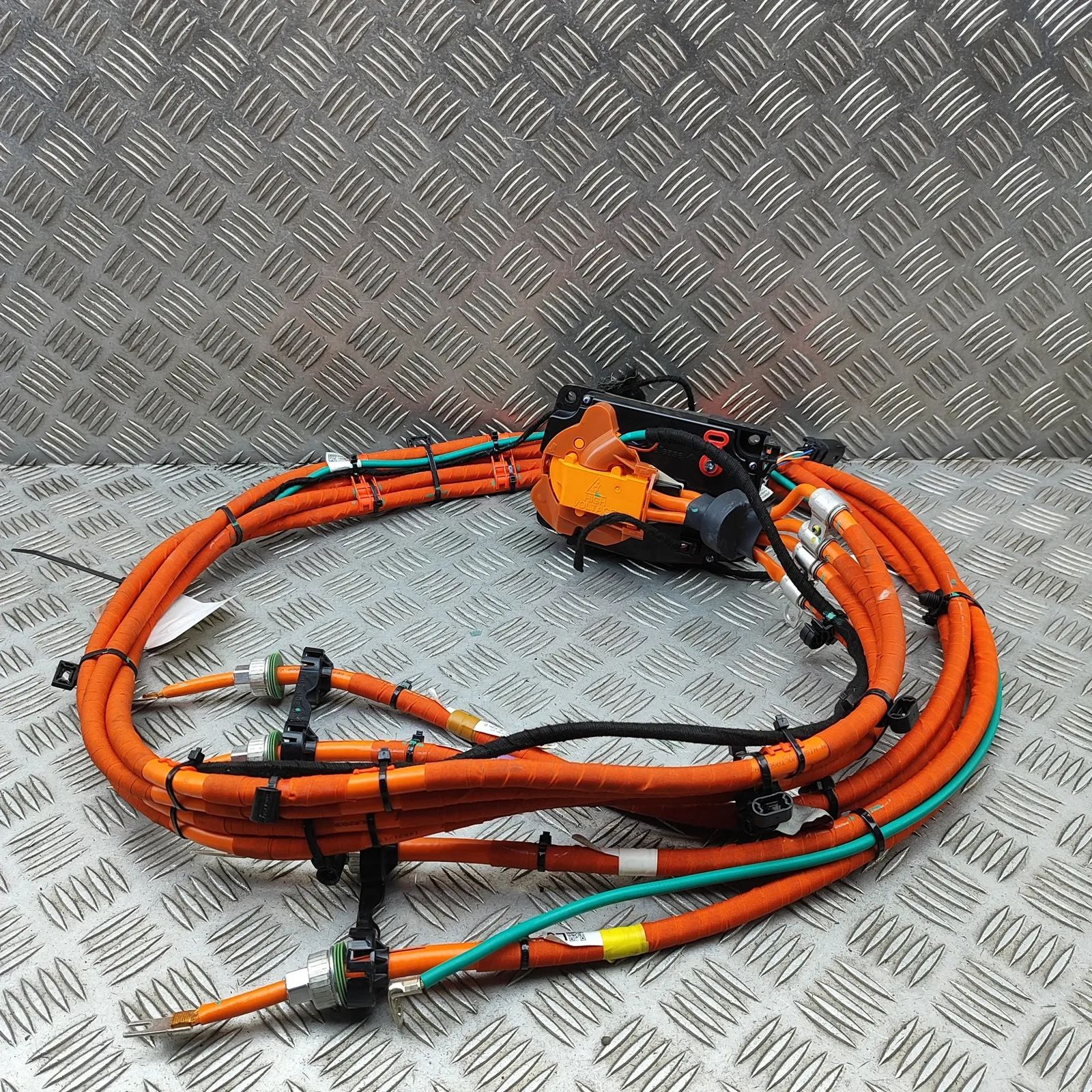 Tesla Model S Battery Charging Cable 1087054-10-D Battery Charging Cable TESLA MODEL...