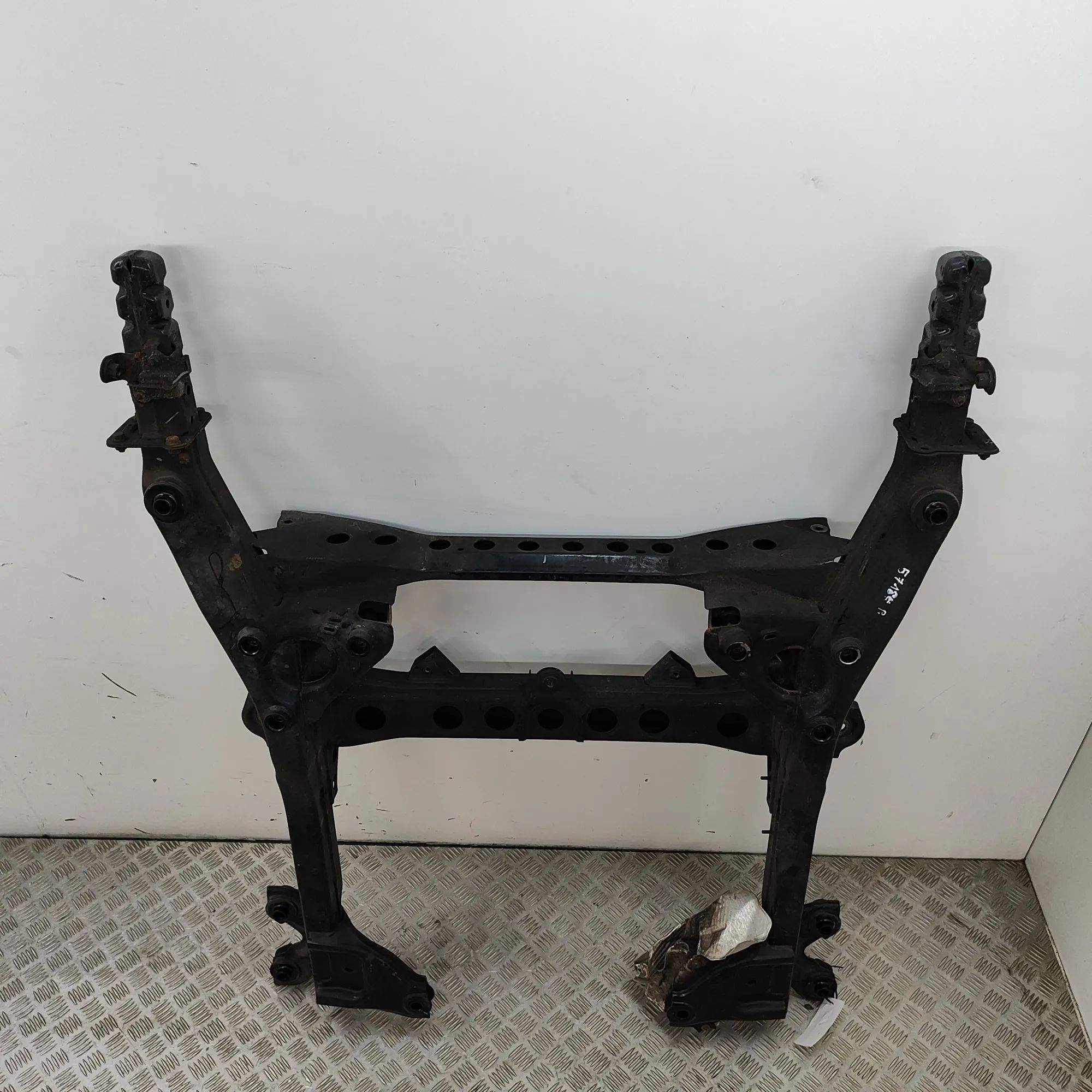 Mercedes-Benz V / Vito / EQV (W447) Front subframe A4476200088 Front Subframe MERCEDES-BENZ VITO (...