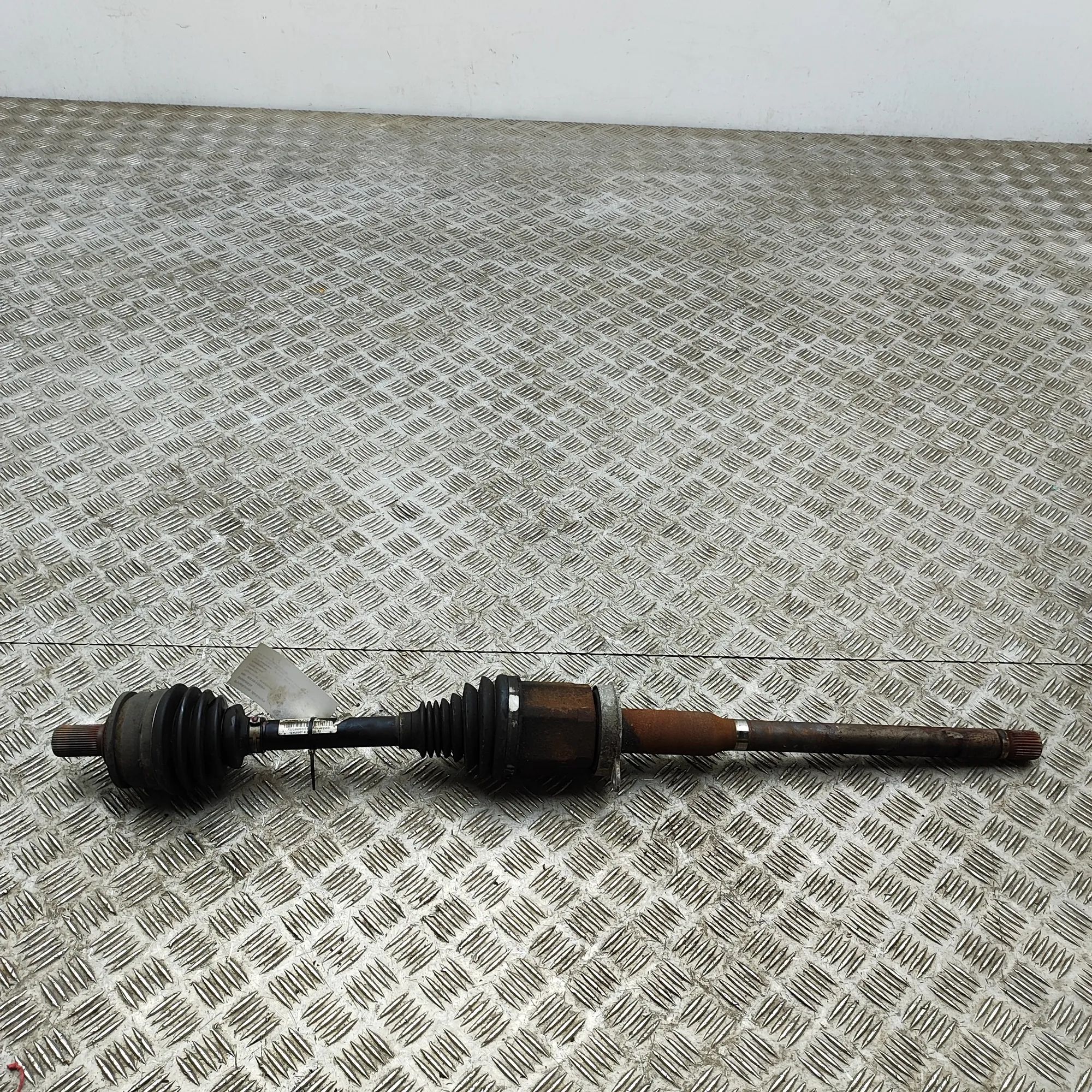 Volvo S60 Front Right Driveshaft 36010514, 32339002 Front Right Driveshaft VOLVO...