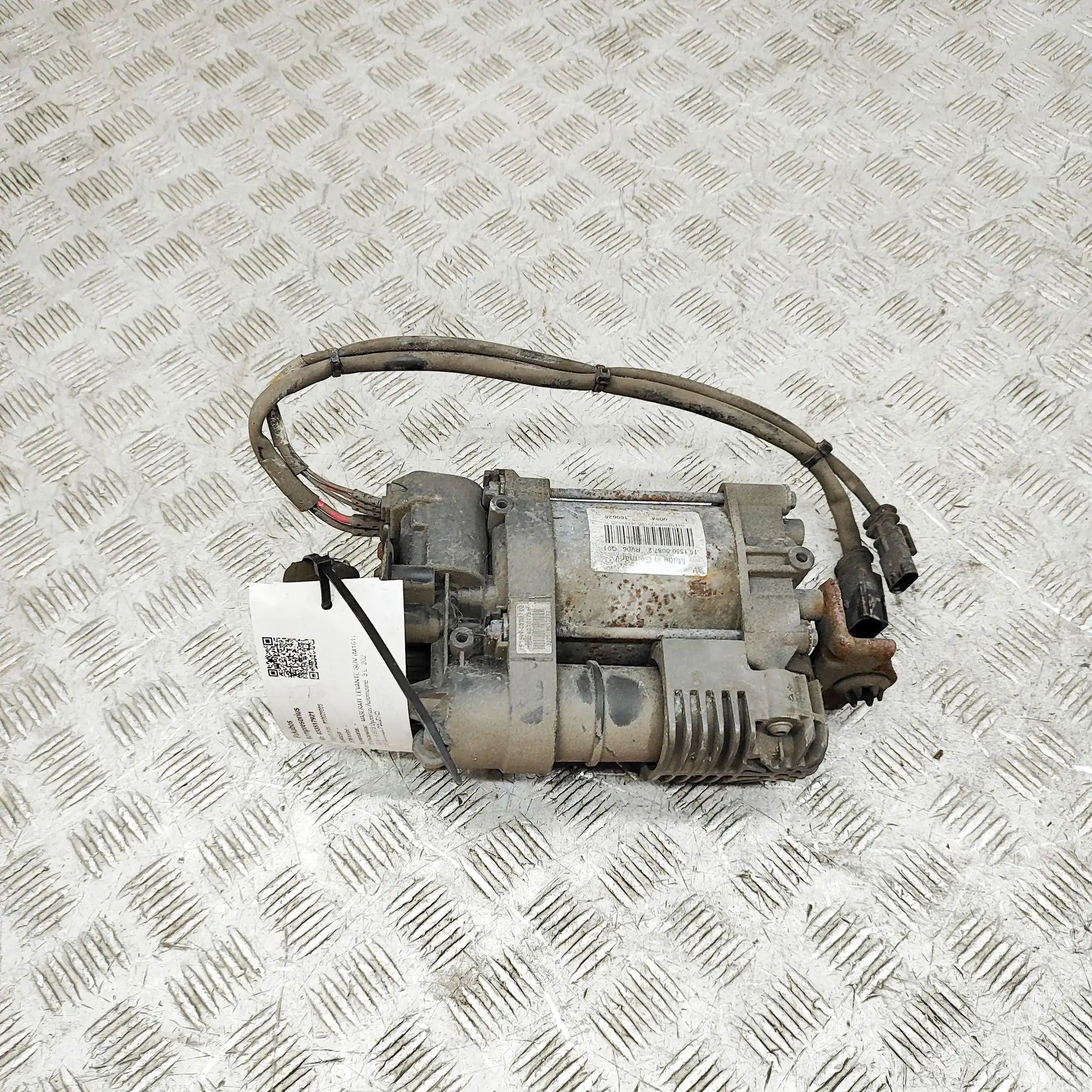 Maserati Levante Air Suspension Compressor 15.1550-0087.2, 670039247 Air Suspension Compre...