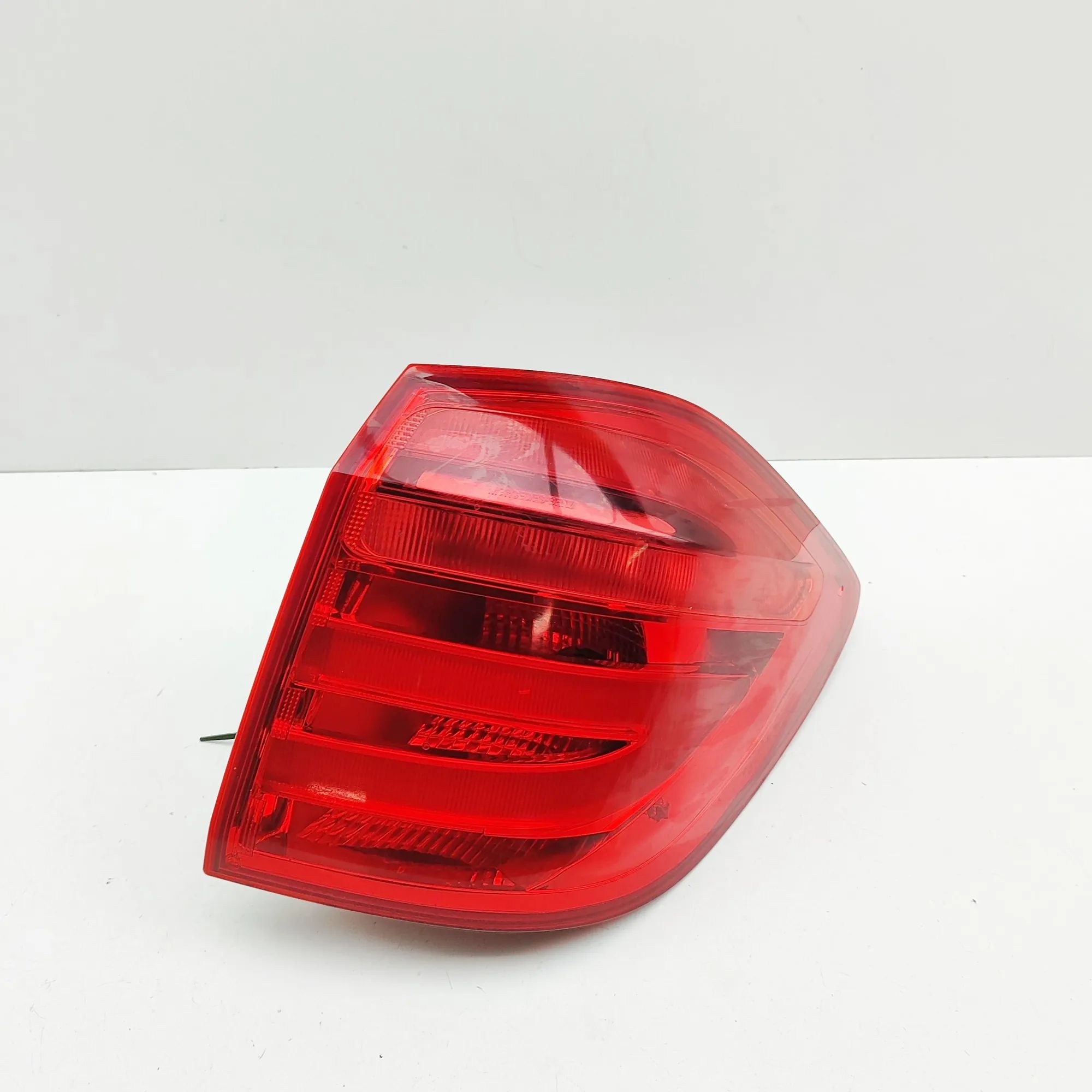 Mercedes-Benz A (W176) Rear Right Tail Light A1669067401 Rear Right Tail Light MERCEDES-BENZ...