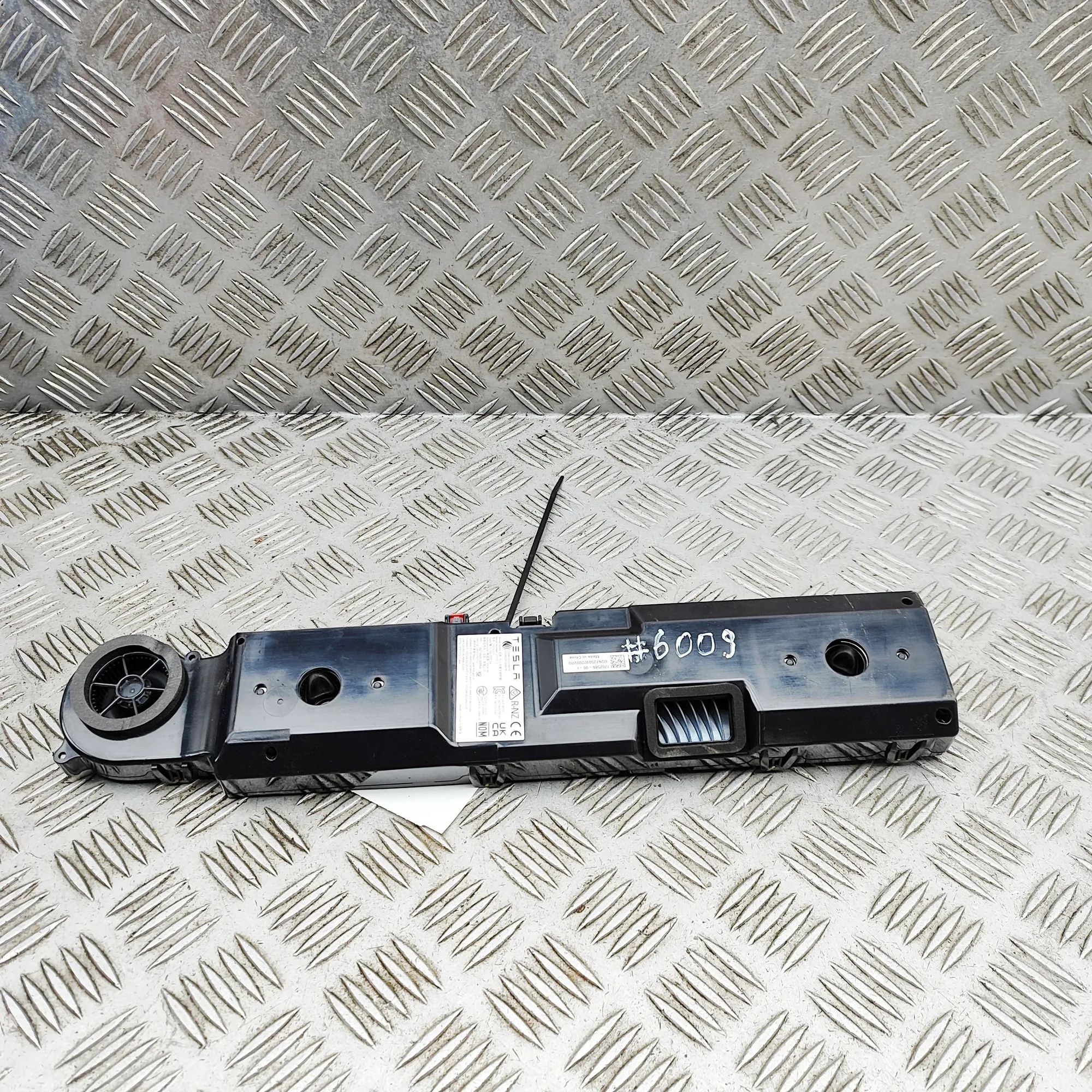 Tesla Model 3 Other Control Units 1702588-99-H Other Control Units TESLA MODEL 3 ...