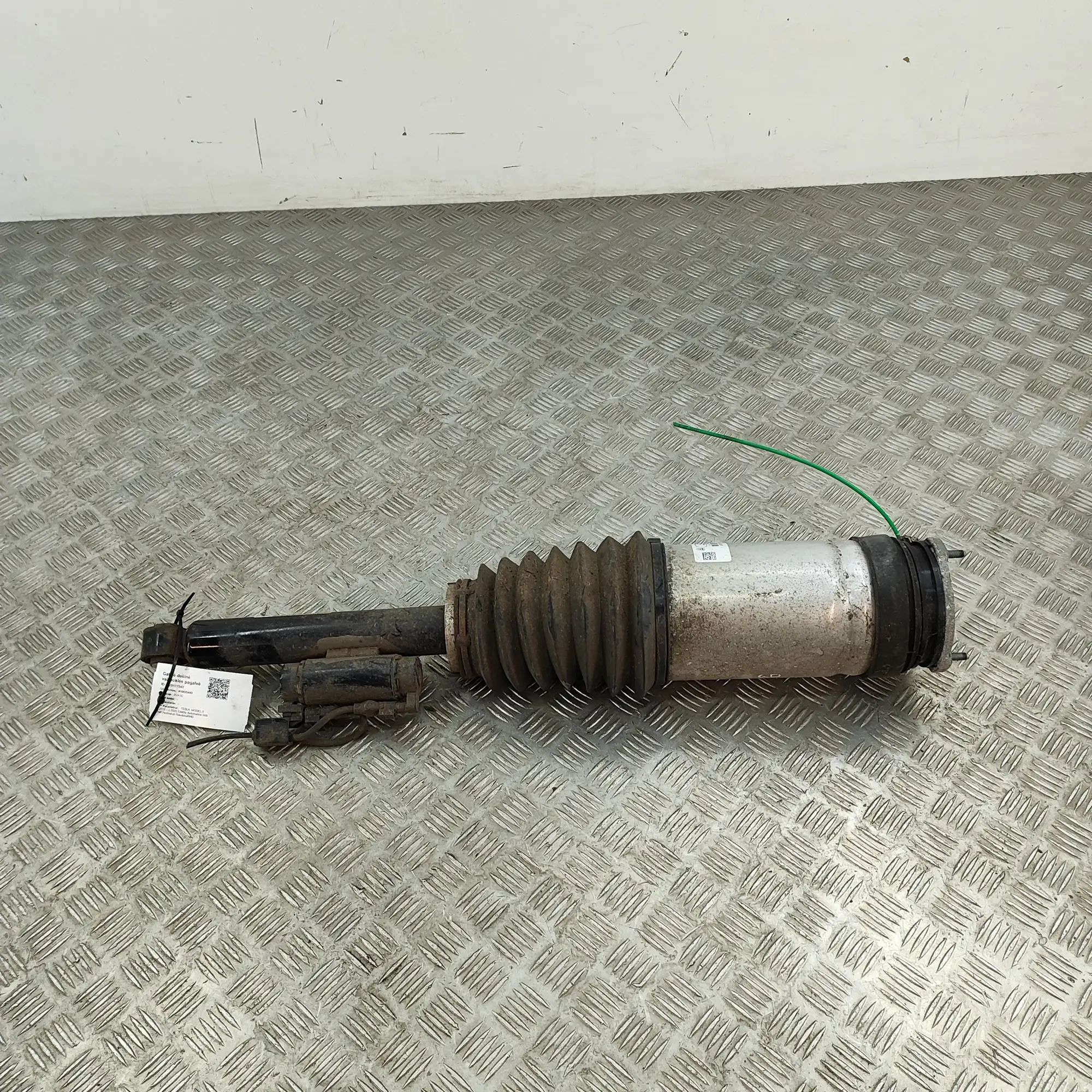 Tesla Model X Rear Right Air Suspension Spring Bag 1027067-00-C Rear Right Air Suspension Spring B...