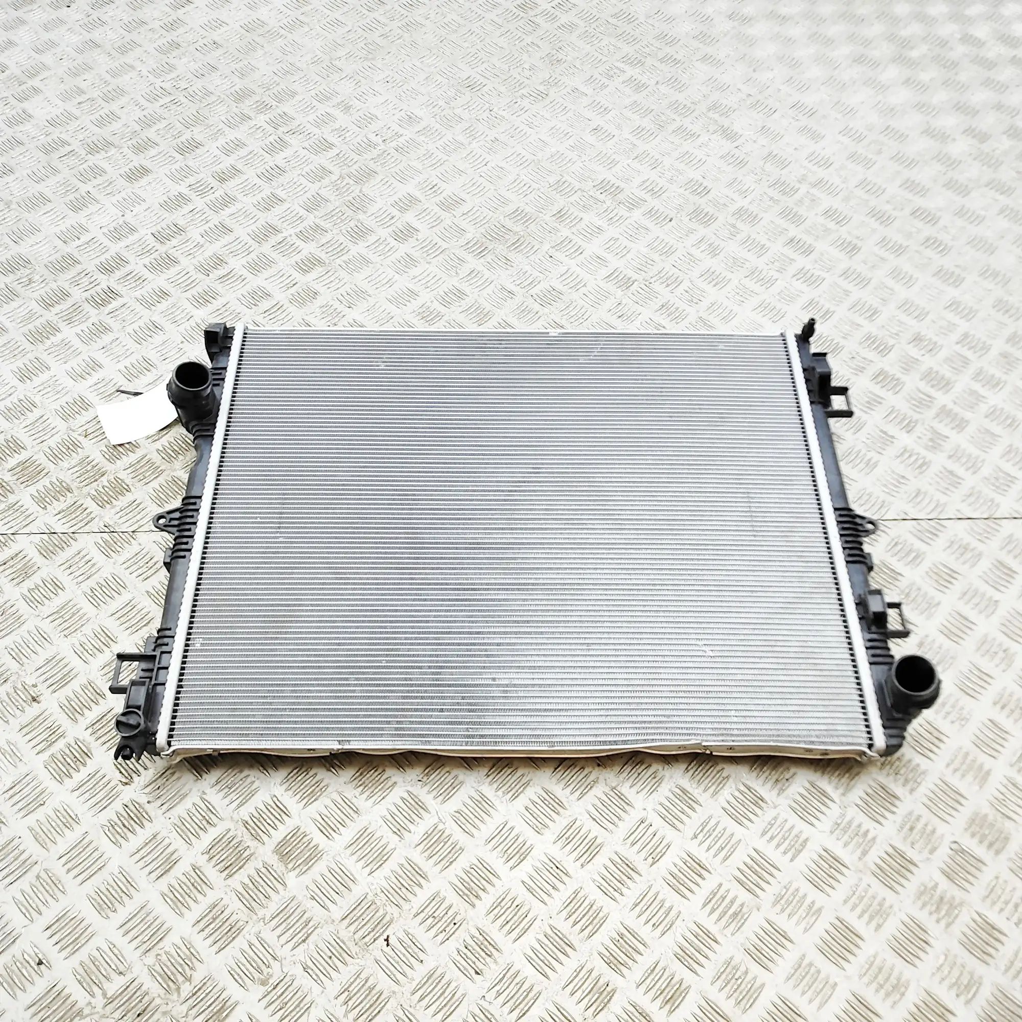 Mercedes-Benz A (W177) Cooling Radiator A0995008501 Cooling Radiator MERCEDES-BENZ C-CL...