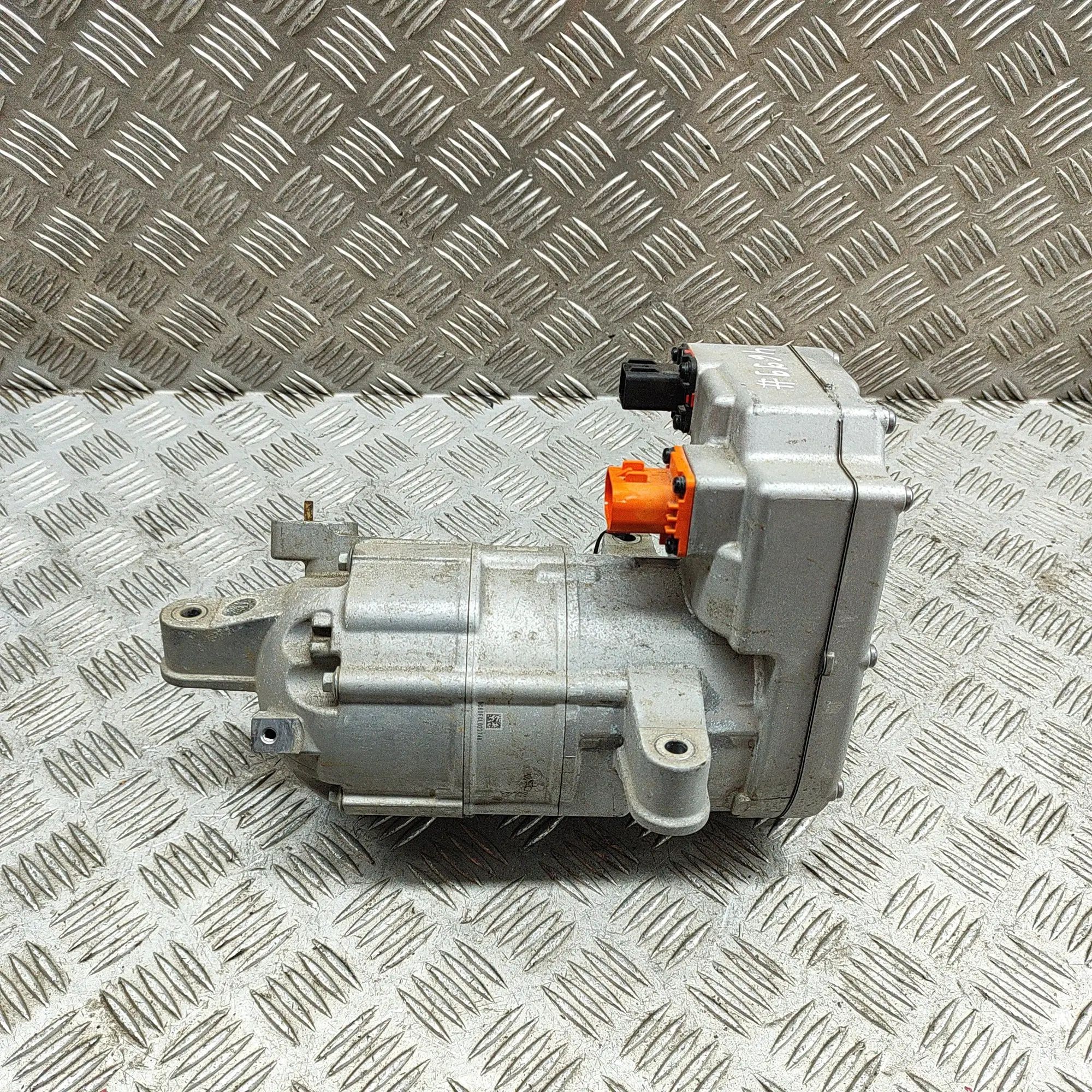 Hyundai Ioniq 5 Air Condition A/C Pump 97729-CU000, 977E1-CU000 Air Condition A/C Pump...