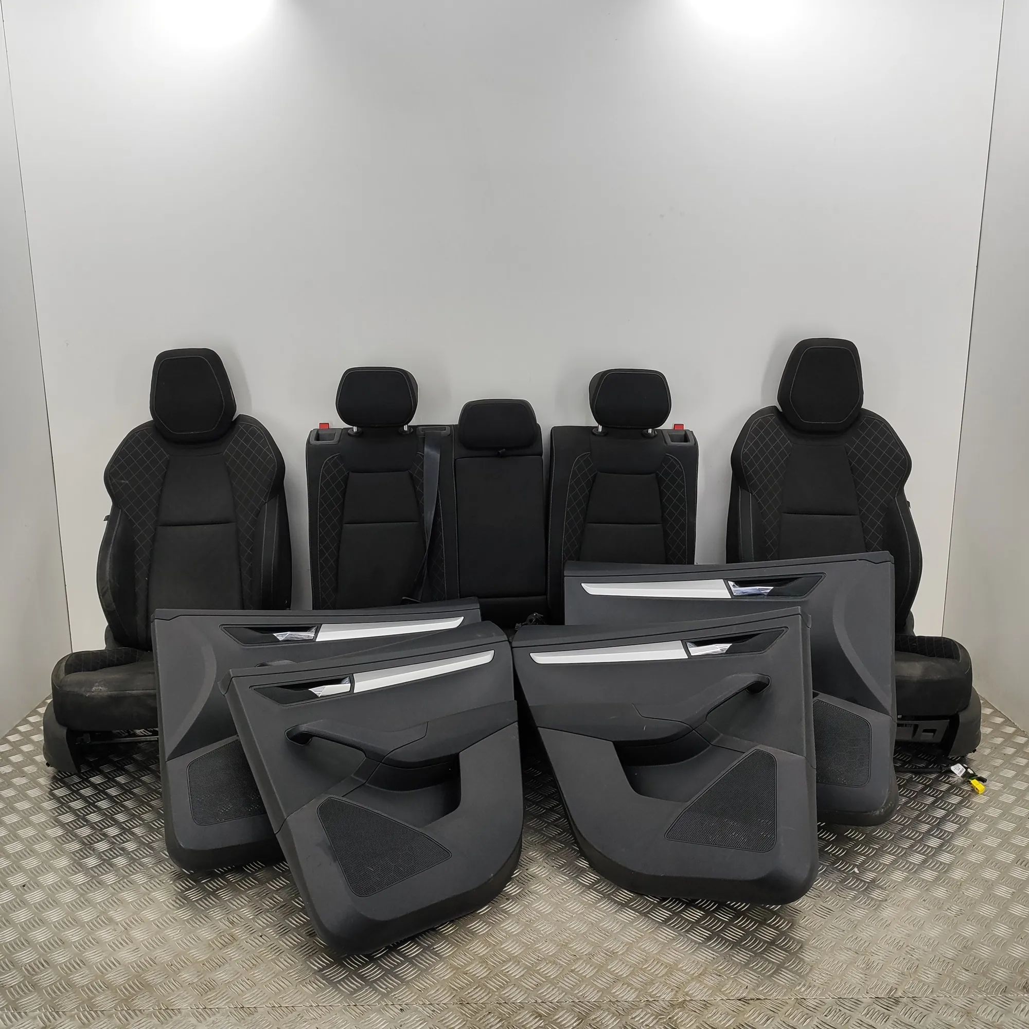 Skoda Karoq Interior Seats W/ Door Cards Kit