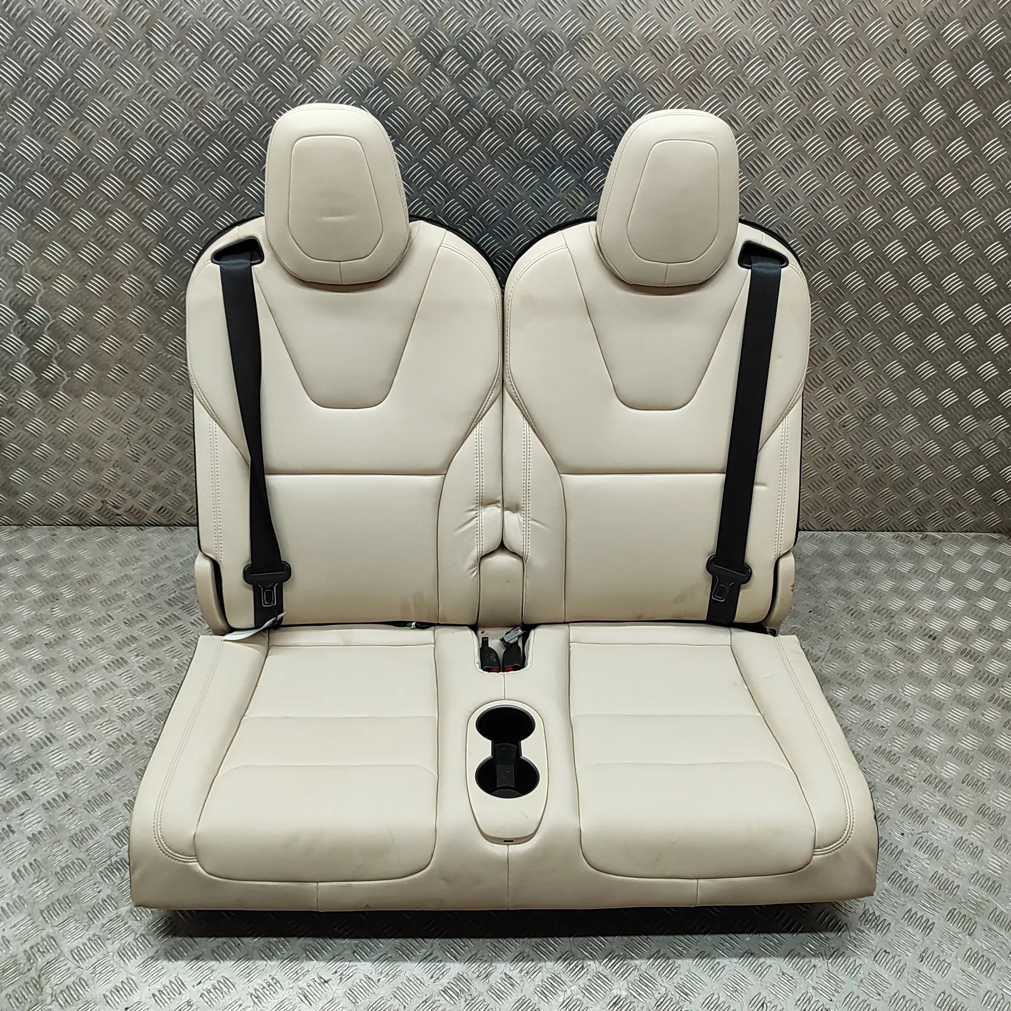 Tesla Model X Rear seat 1067381-00-C Rear Seat TESLA MODEL X (2013-...)...