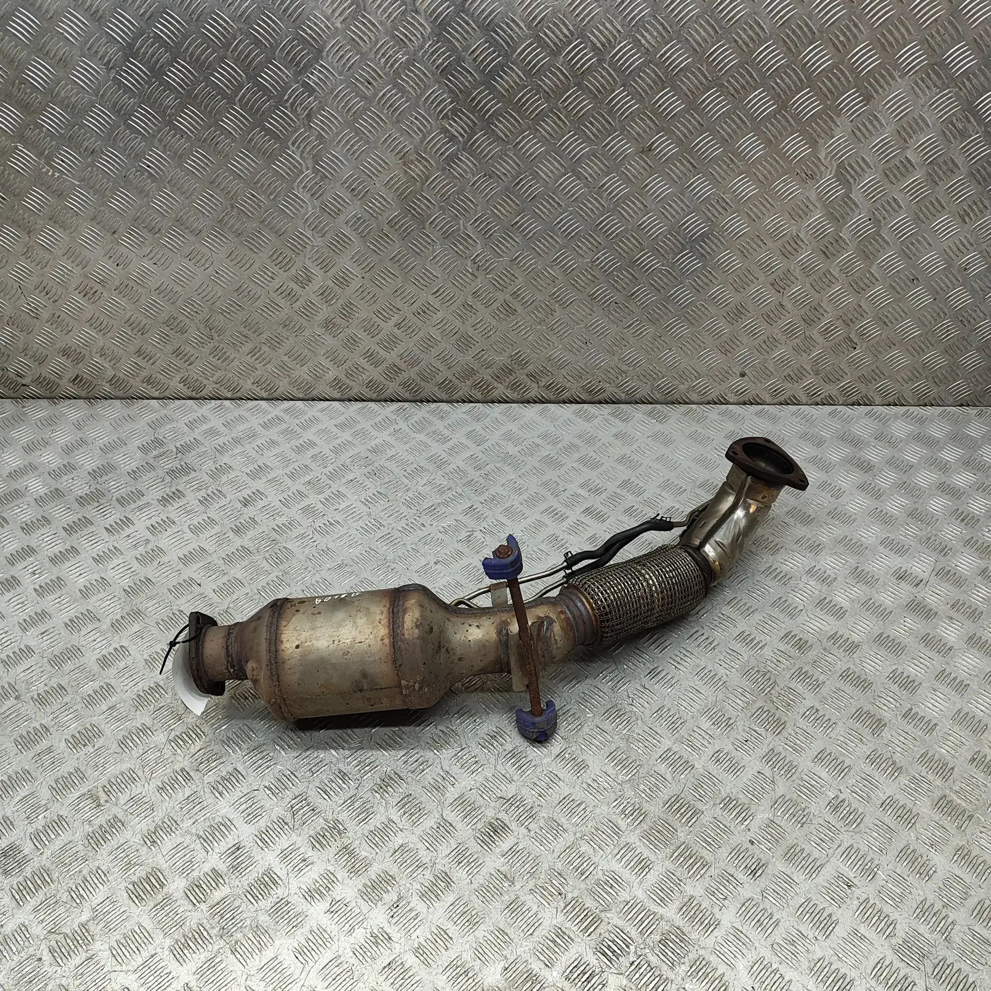 Volvo XC40 / EX40 Catalyst Converter 32264101 Catalyst Converter VOLVO XC40 (536) (2...