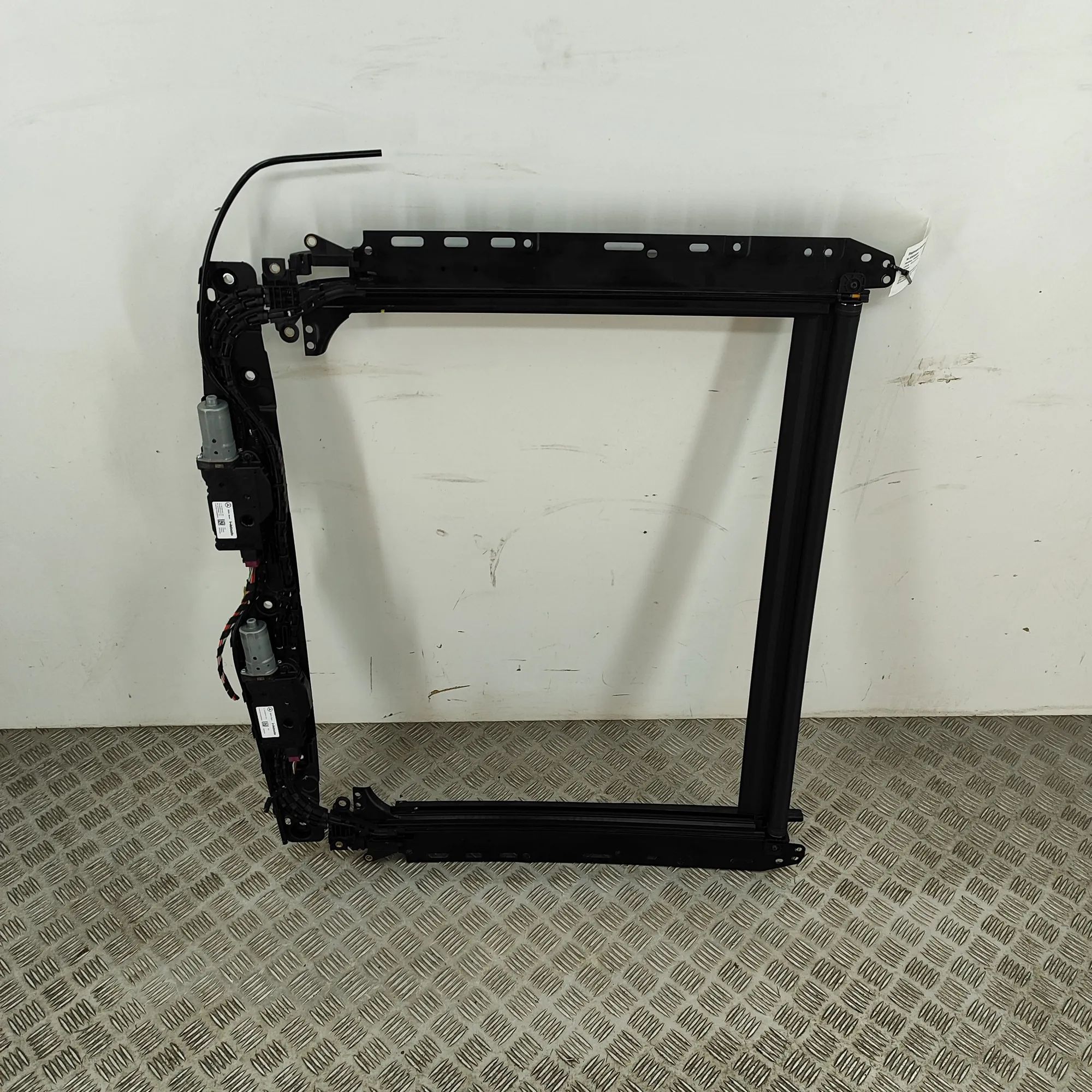 Mercedes-Benz A (W177) Sunroof Sun Blind Roller A2067803400, A2067803500, A20678001019K28, A206...