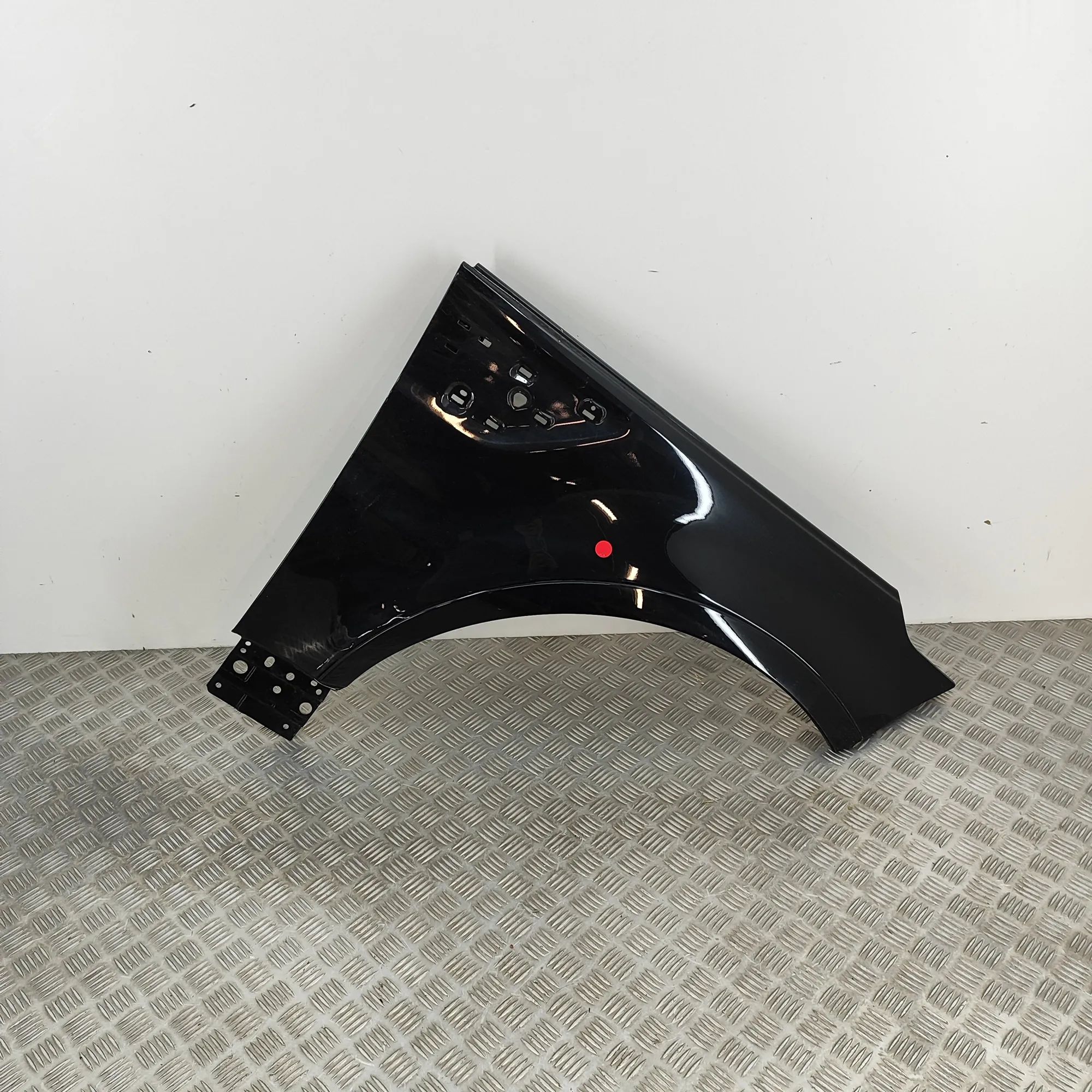 Land Rover Range Rover Sport (L494) Front Right Fender JK62-16005-AA Front Right Fender LAND ROVER RAN...