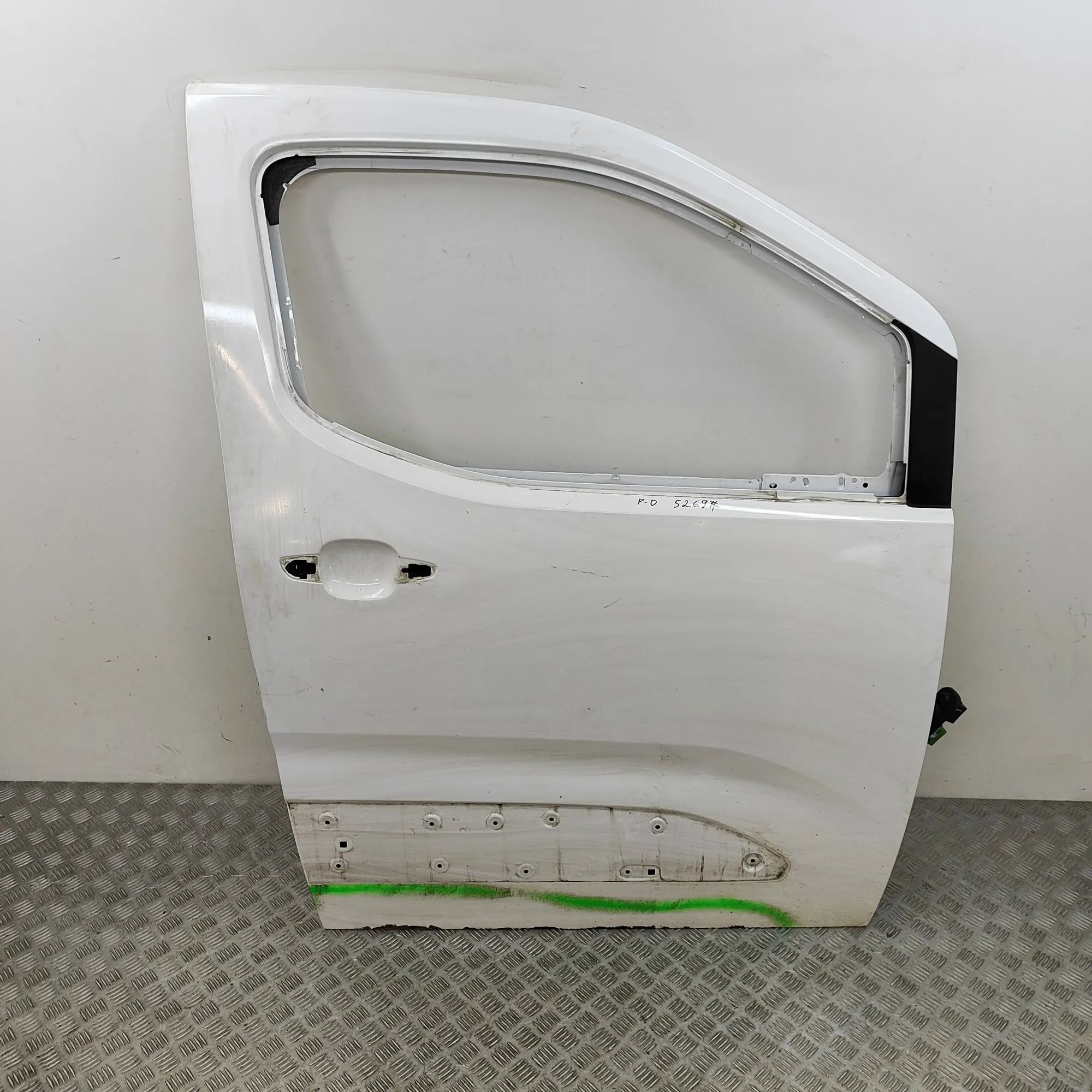 Peugeot Partner / Rifter Front Right Door 9822914280 Front Right Door PEUGEOT PARTNER (Fu...