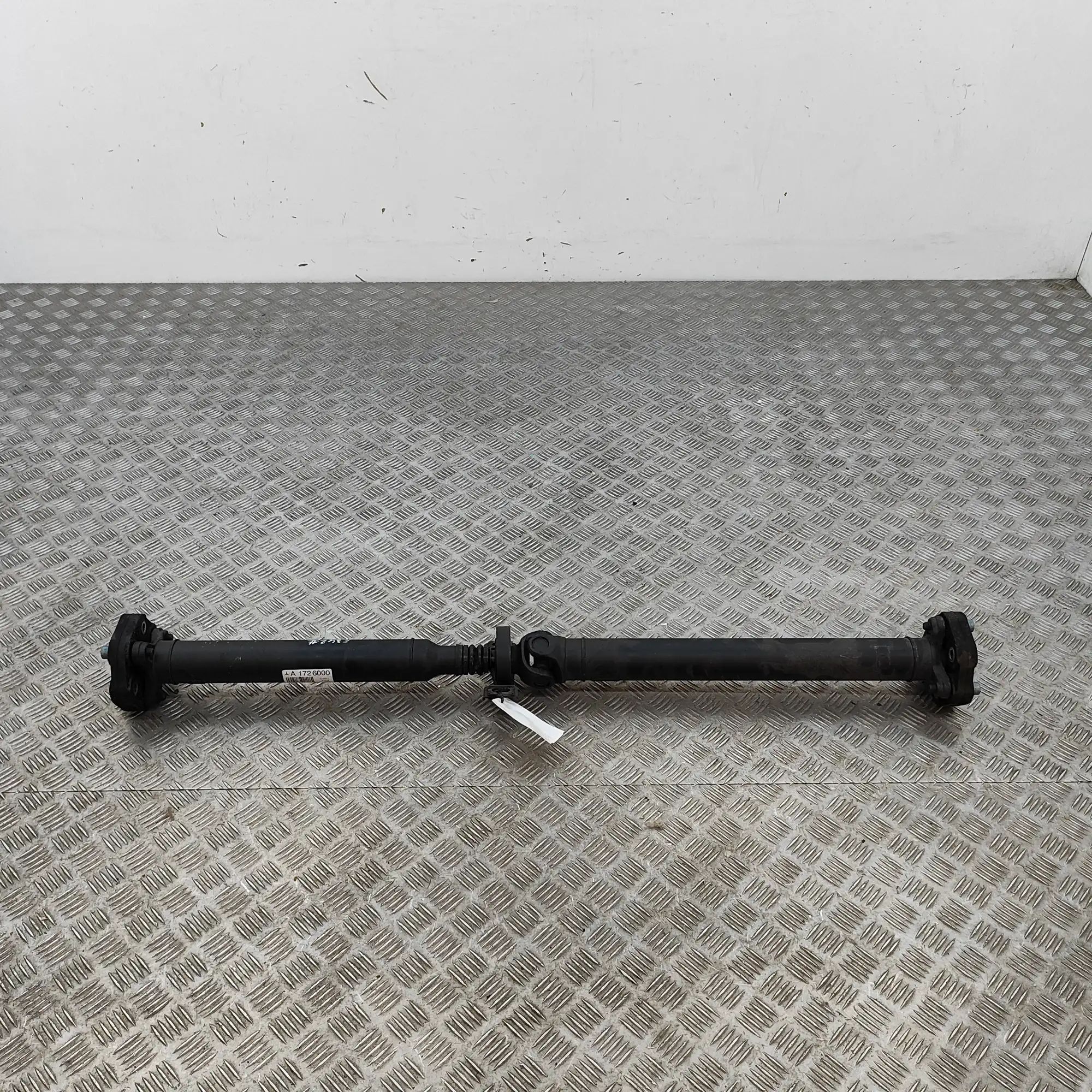 Mercedes-Benz C (W205) Propshaft Cardan A1724106000 Propshaft Cardan MERCEDES-BENZ SLC ...