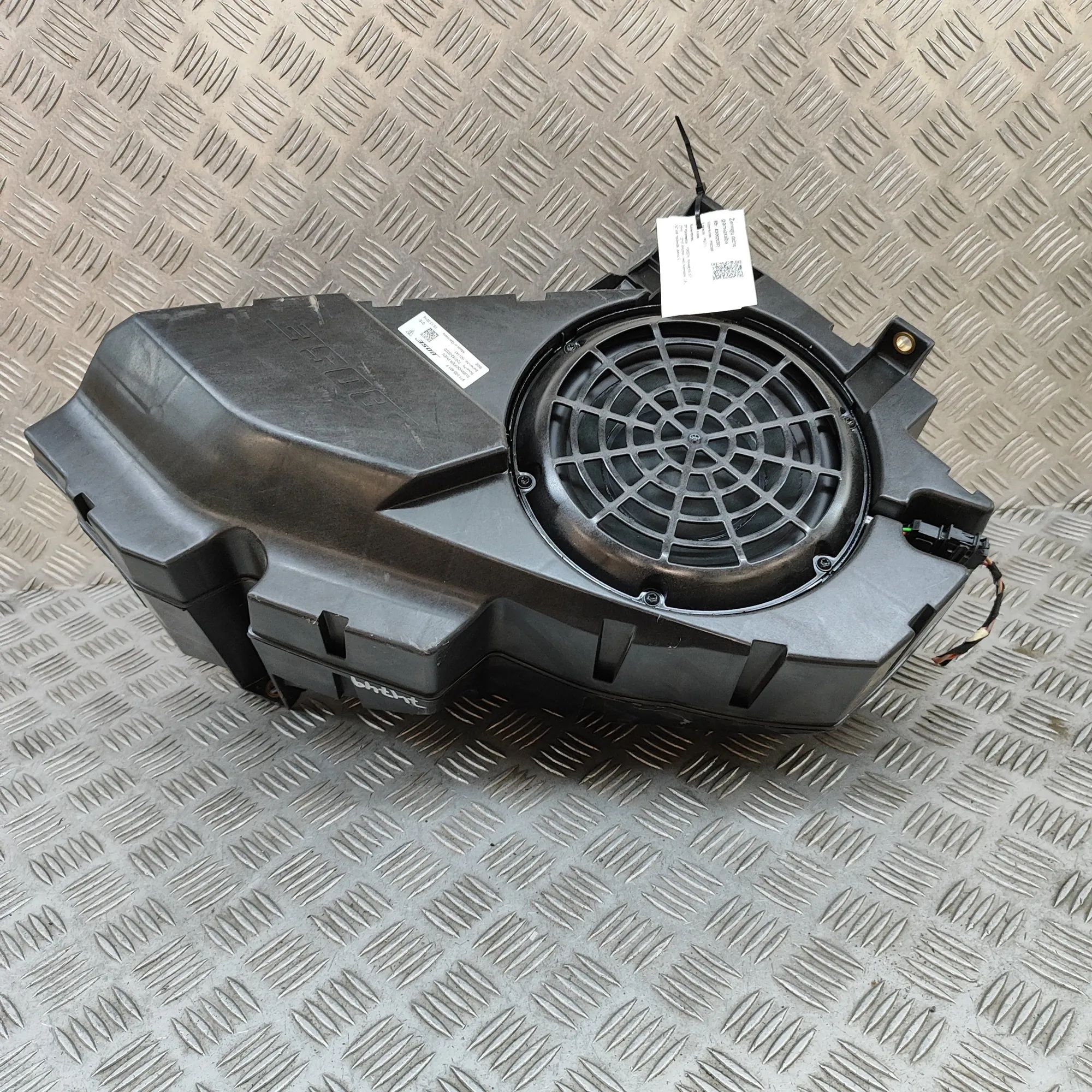 Porsche Panamera Subwoofer 971035481F Subwoofer PORSCHE PANAMERA (971) (20...