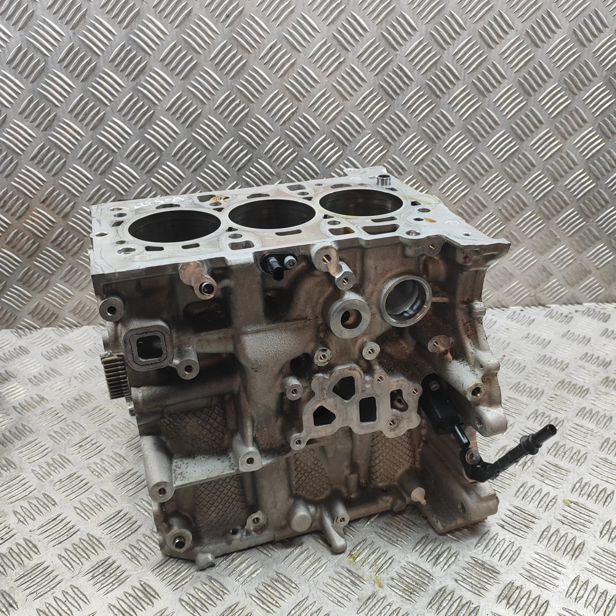 BMW 2 (F44) variklio blokas