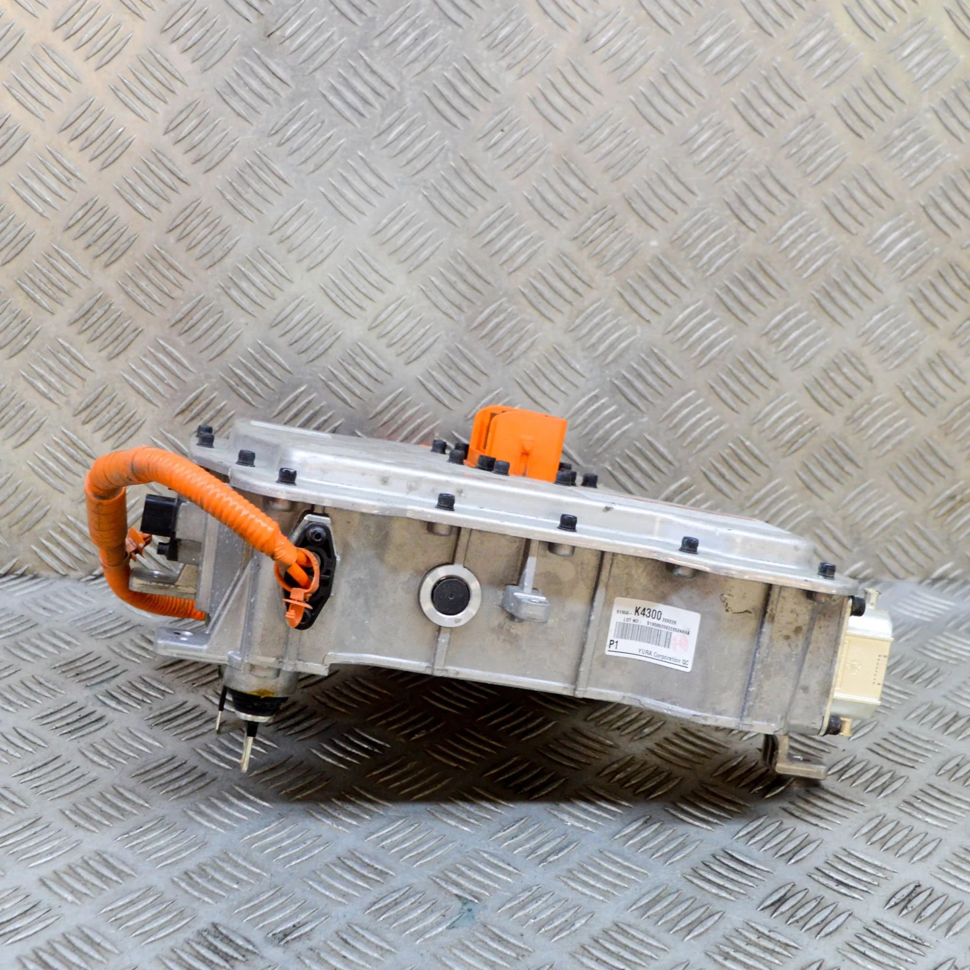 Kia Niro инвертор 91958-K4300 Inverter KIA NIRO (2016-...)

Part ...
