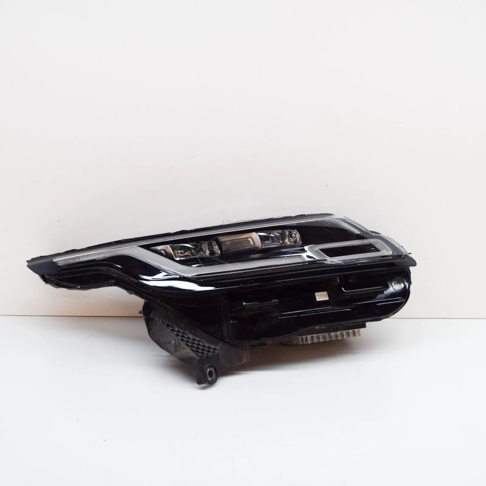 Land Rover Range Rover Velar Front Right Headlight