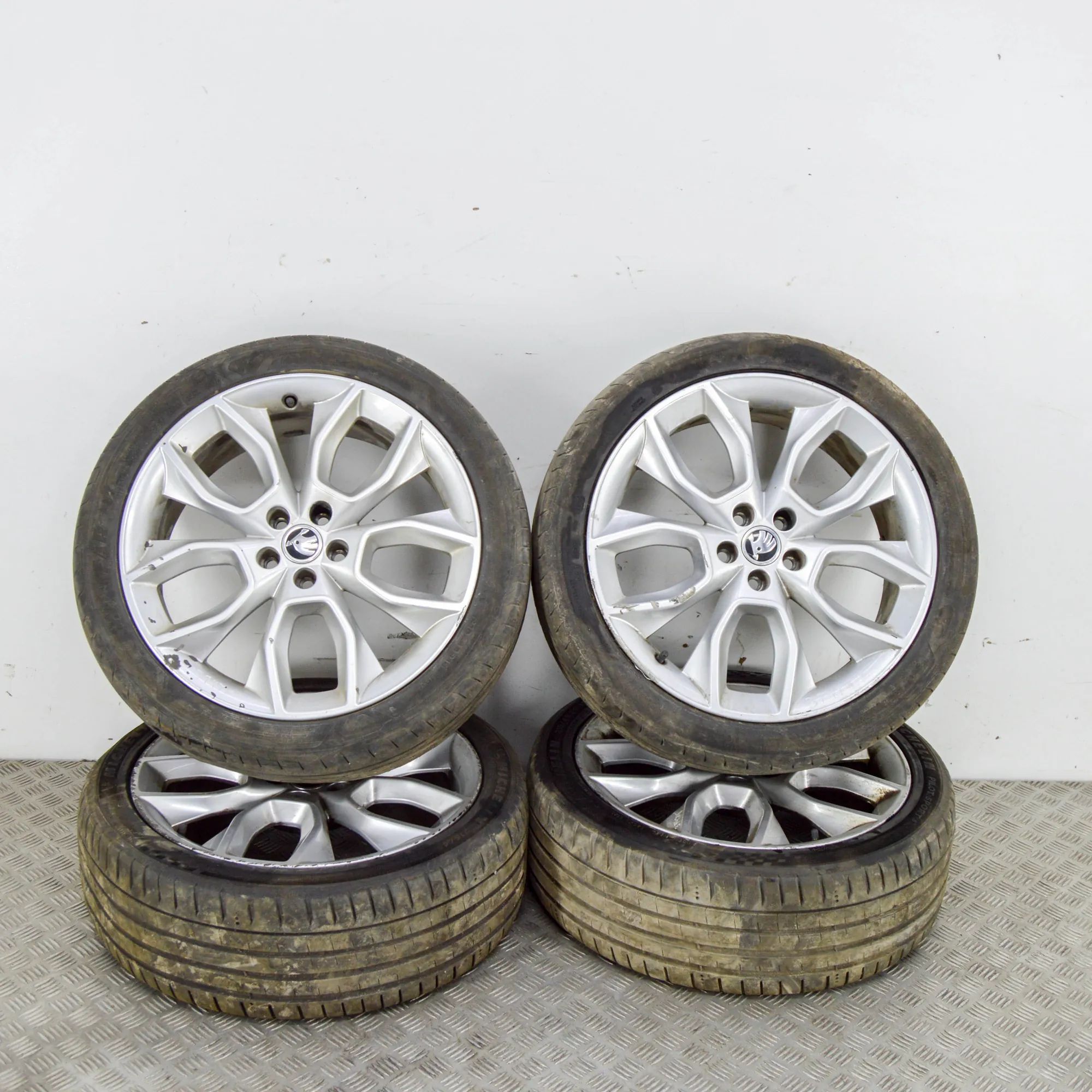 Skoda Kamiq Alloy Wheel Set 658601025 Alloy Wheel Set SKODA KAMIQ (2019-......