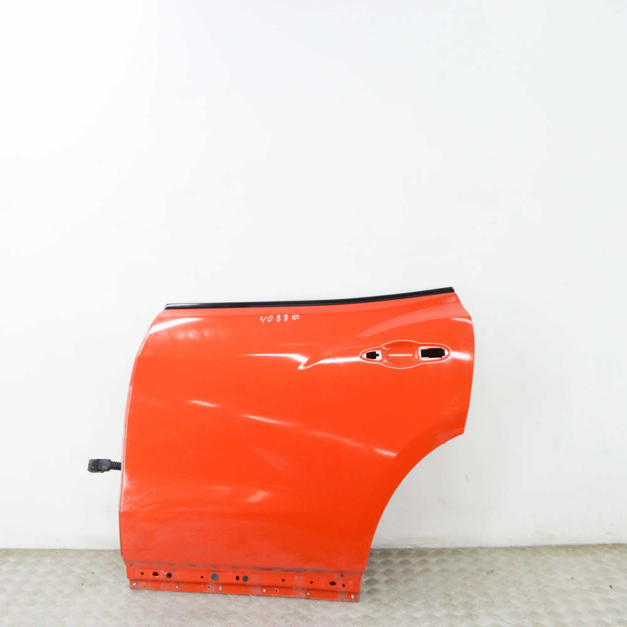 Maserati Levante Rear Left Door 673008290, 673005740 Rear Left Door MASERATI LE...