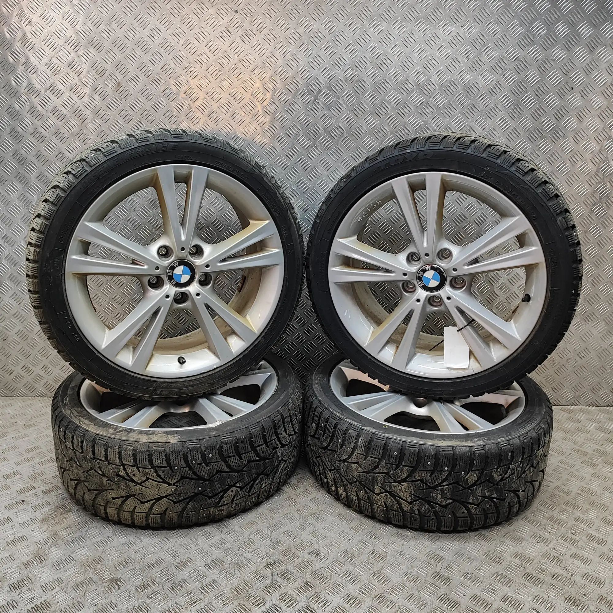BMW 1 (E81 / E82 / E87 / E88) Alloy Wheel Set 6796212 Alloy Wheel Set BMW 1 SERIES (F20) (201...