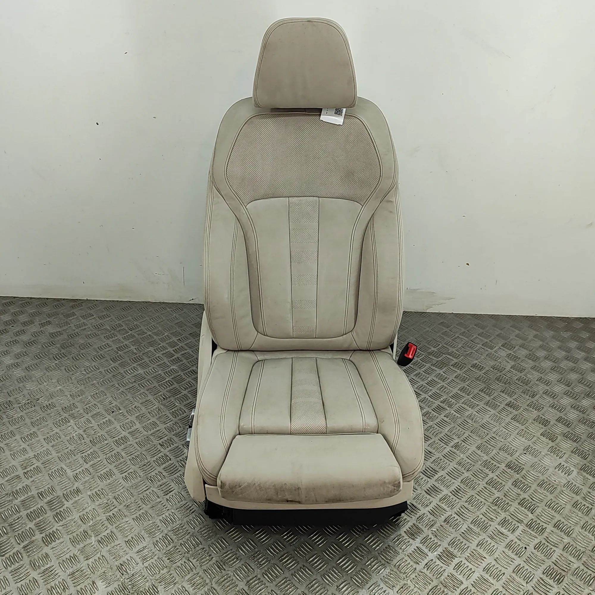 BMW X5 (G05) Front Right Seat 8493232, 8493344 Front Right Seat BMW X5 (G05) ...