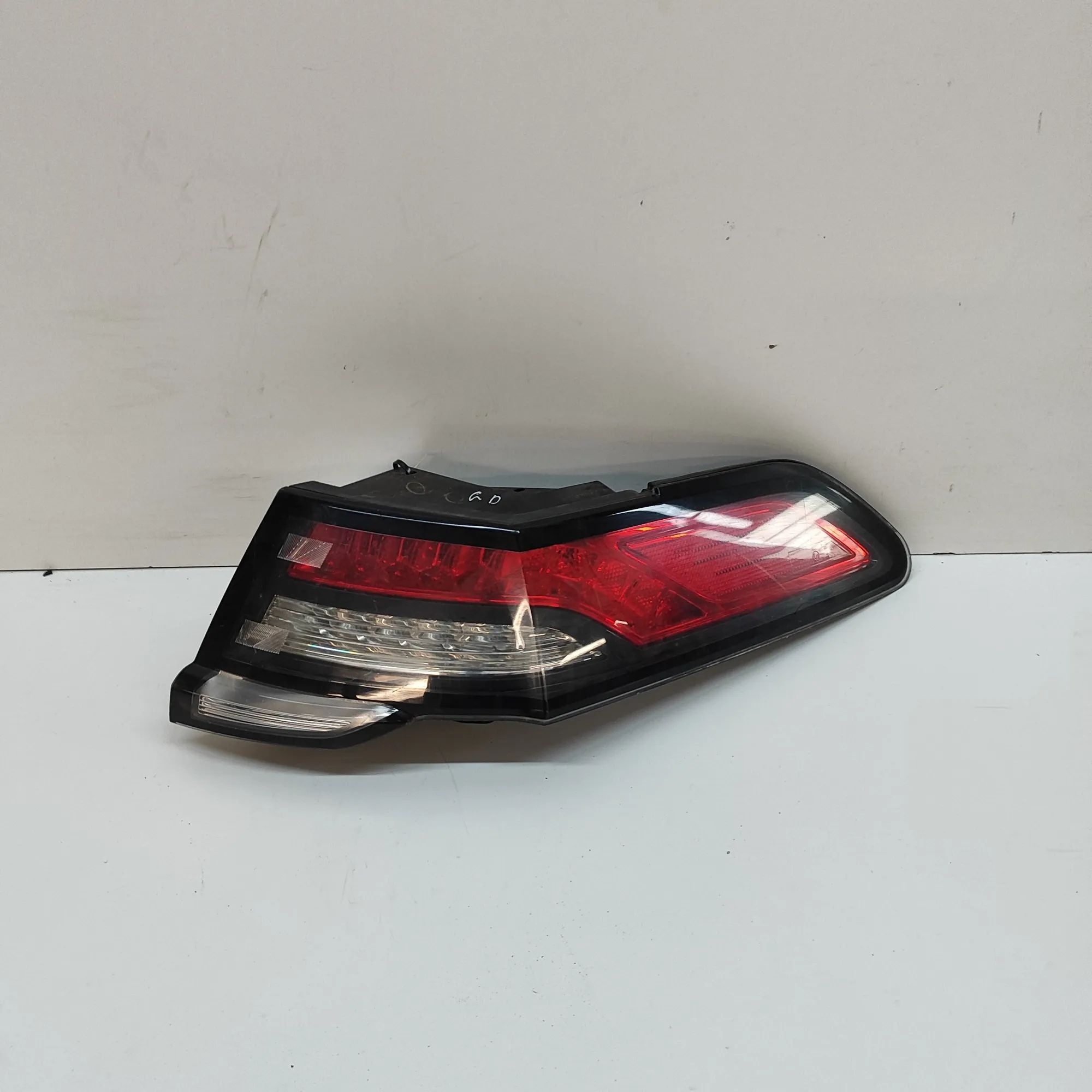 Opel Ampera Rear Right Tail Light 22927925 Rear Right Tail Light OPEL AMPERA (201...
