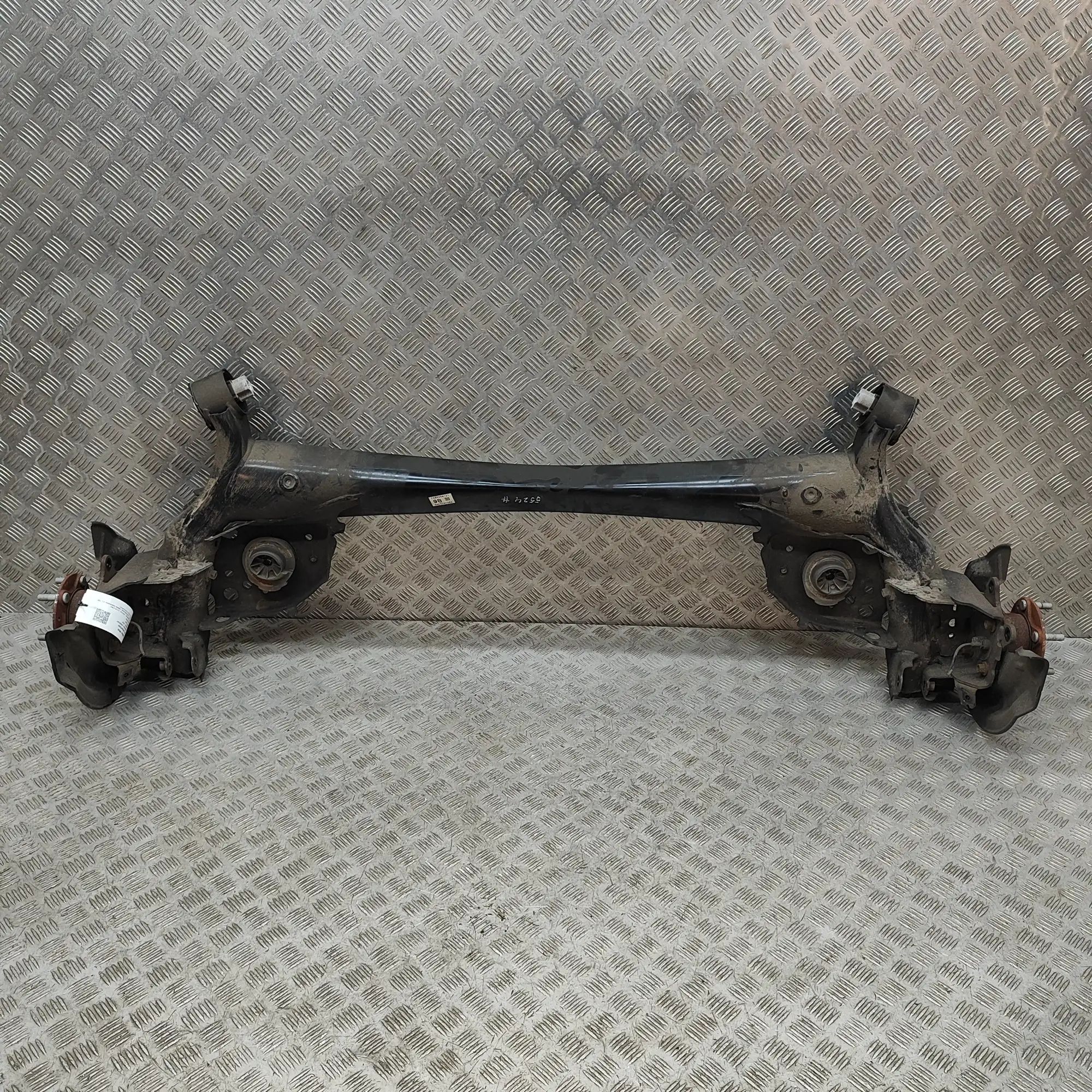 Mazda 3 (BP) Rear Axle DFR5-28-B0XD Rear Axle MAZDA CX-3 (0 DM) (2019-...