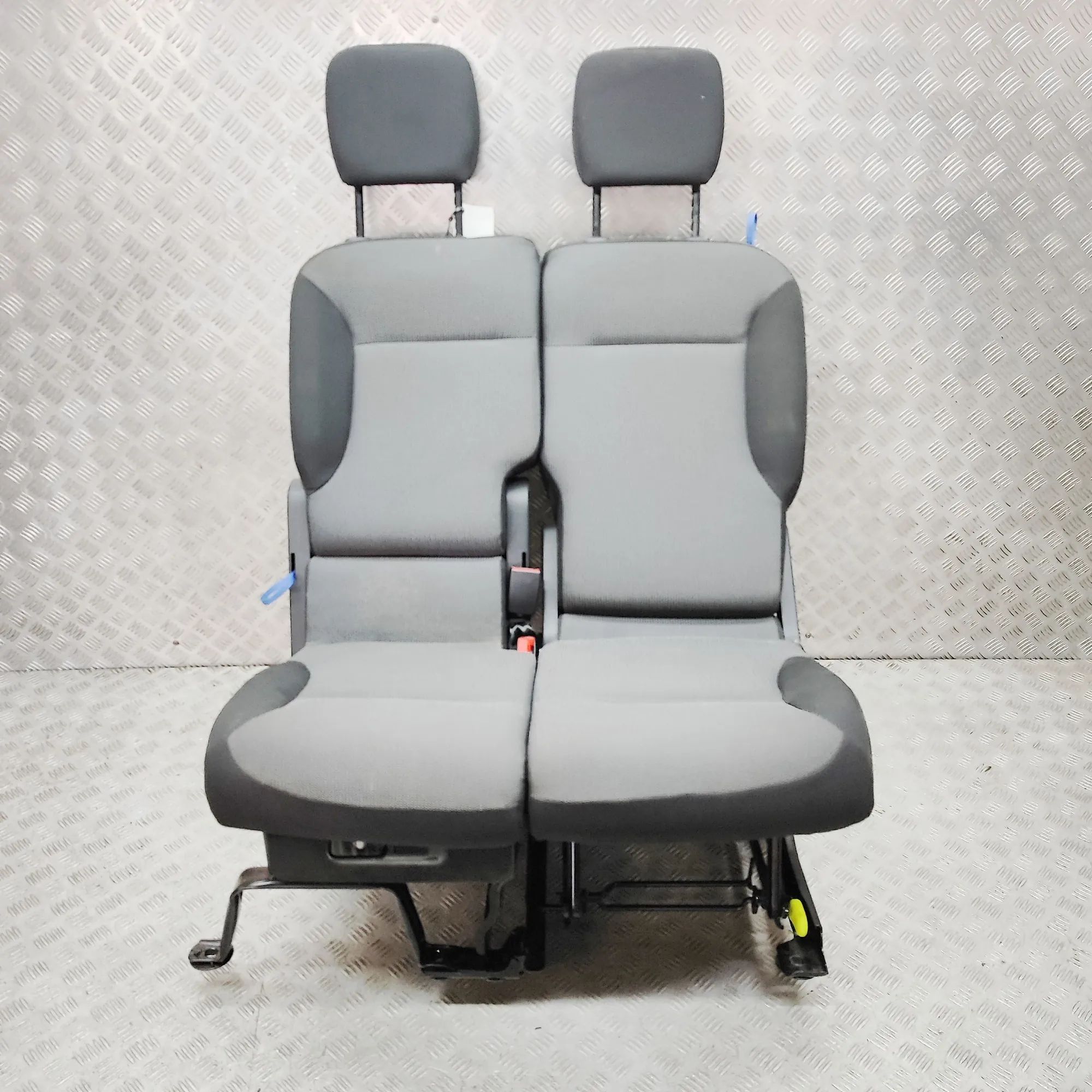Peugeot Partner / Rifter Front Left Seat 9826529780, 9826529280 Front Left Seat PEUGEOT ...