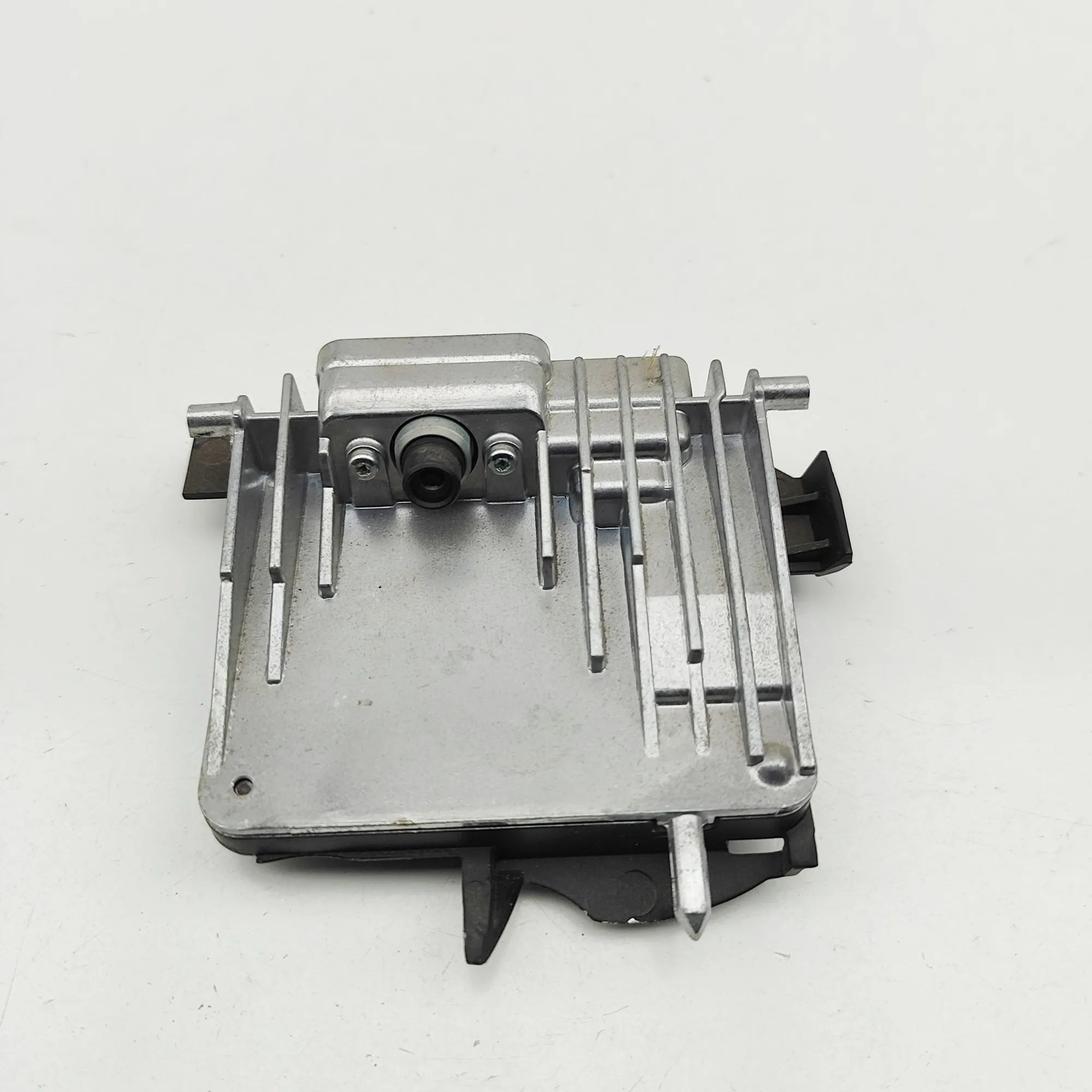 Mercedes-Benz A (W177) Front camera