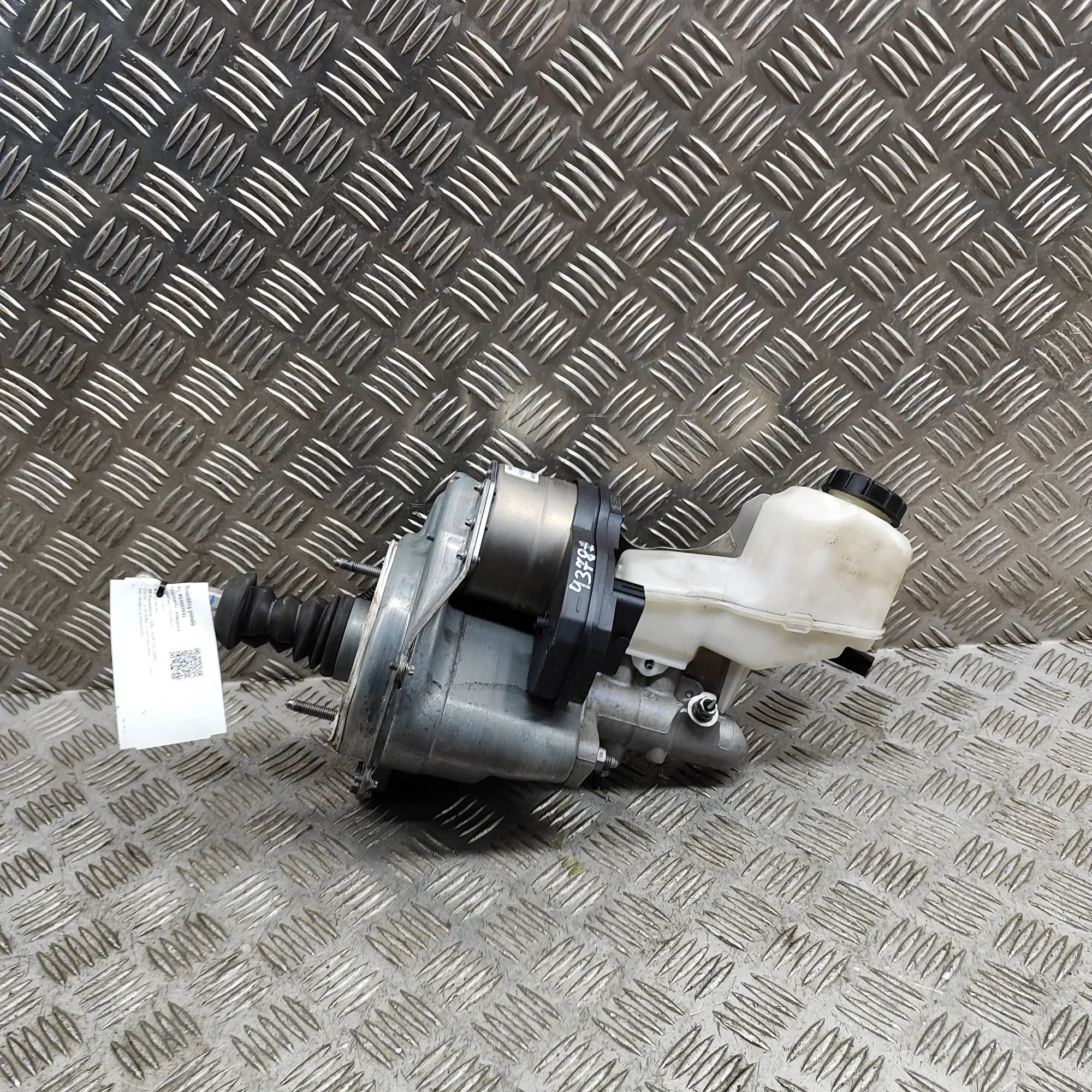 Volkswagen Golf 8 Brake Servo Booster 0204N01510, 97356684, 5WC614105AL Brake Servo B...