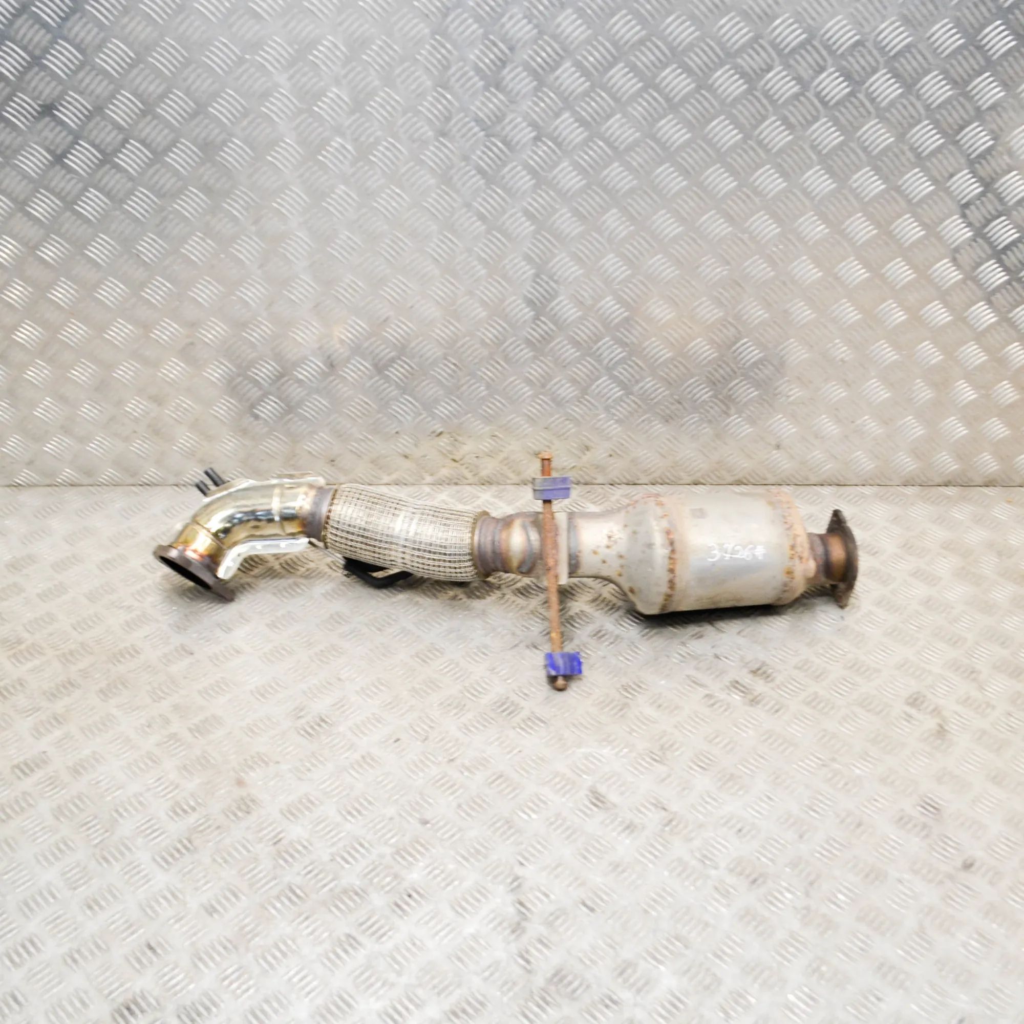 Volvo XC40 / EX40 Catalyst Converter 32264101 Catalyst Converter VOLVO XC40 (536) (2...